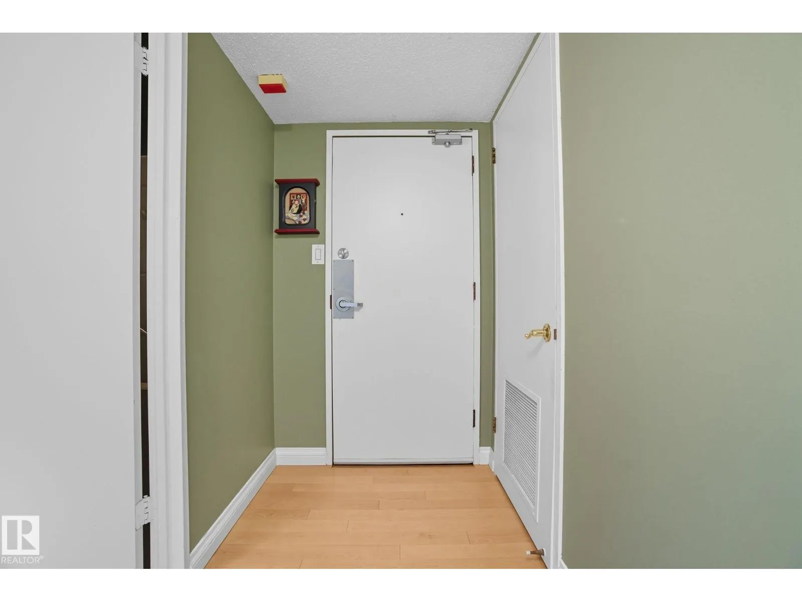 #1602 12303 Jasper AV NW NW