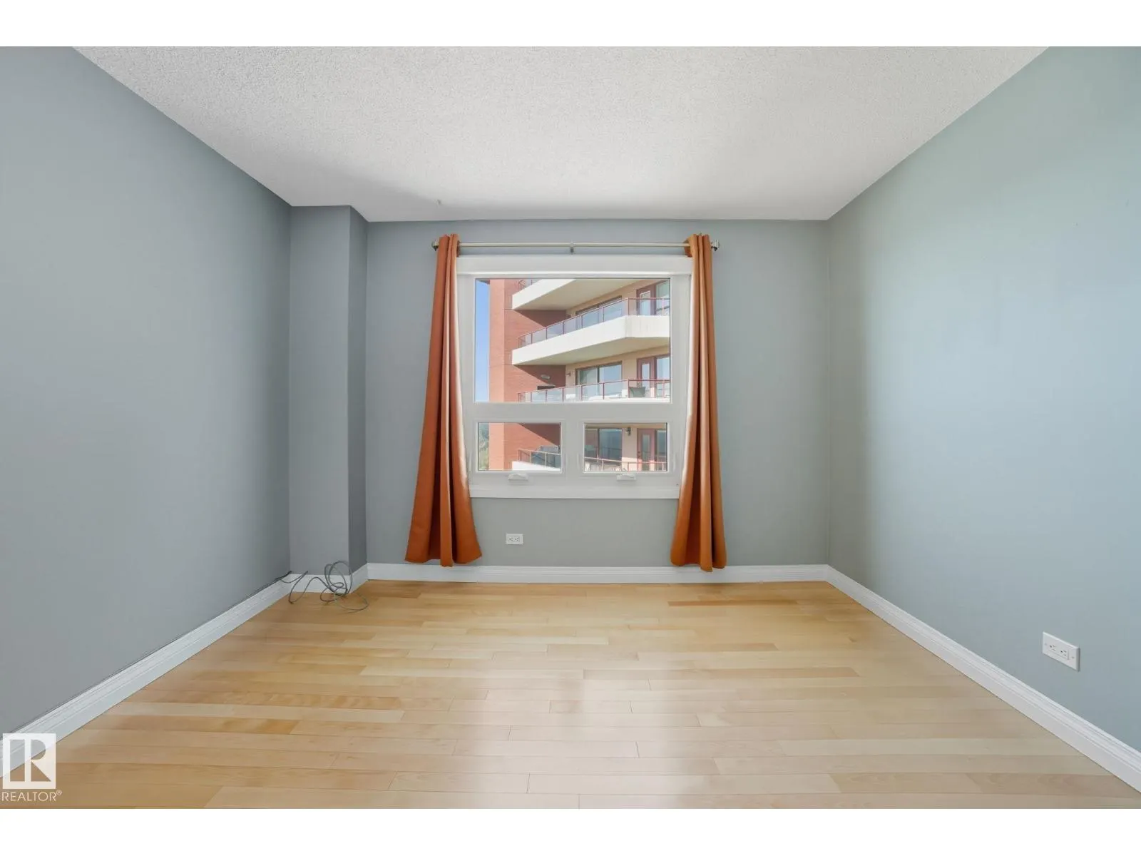 #1602 12303 Jasper AV NW NW