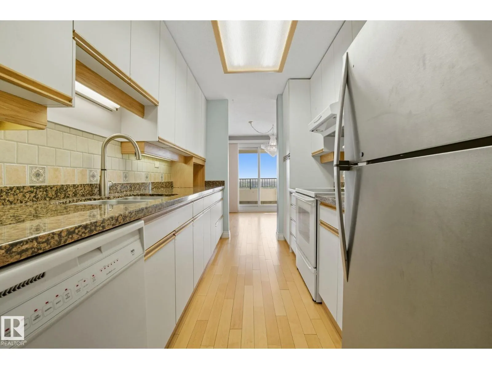 #1602 12303 Jasper AV NW NW