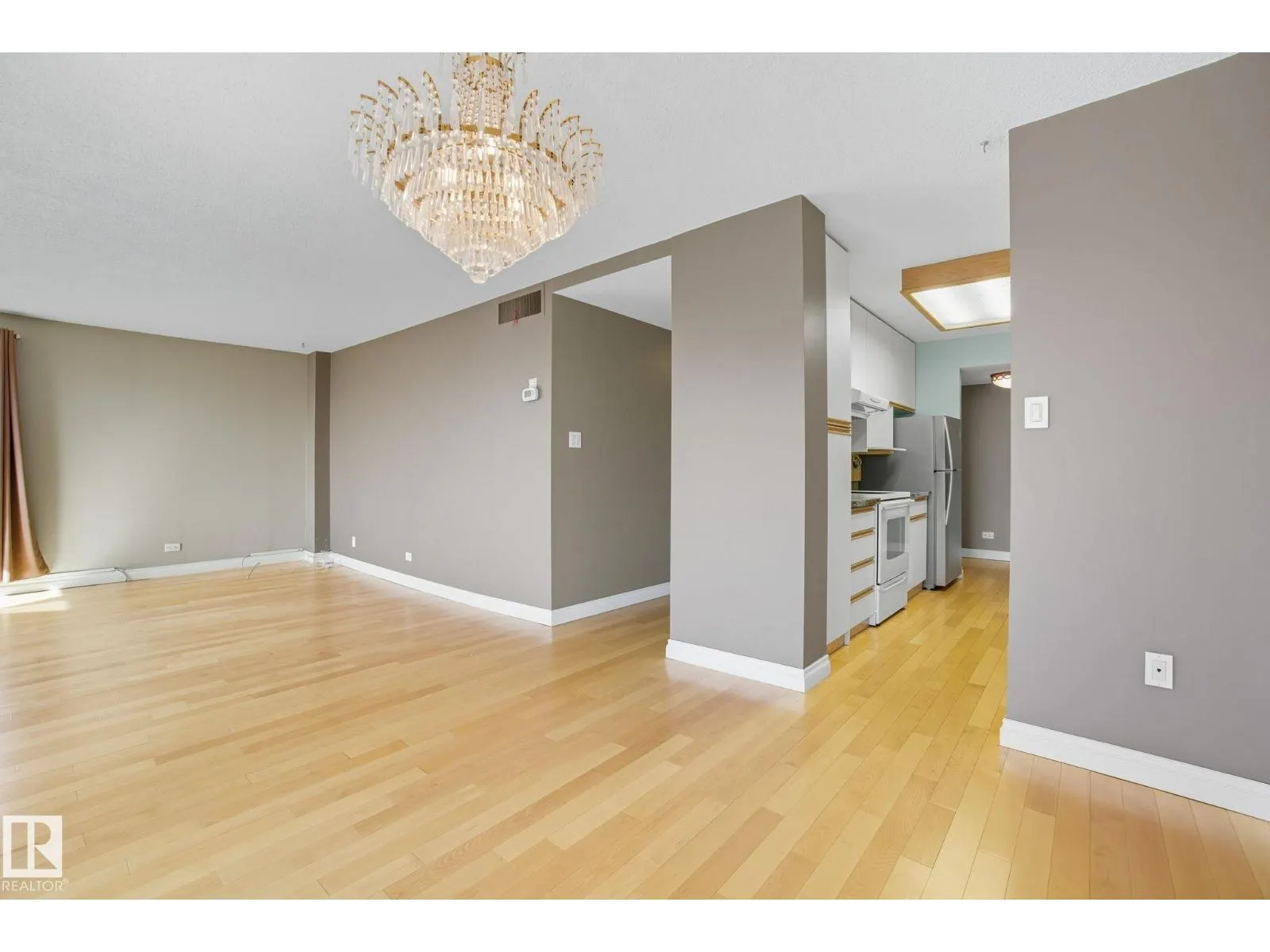 #1602 12303 Jasper AV NW NW