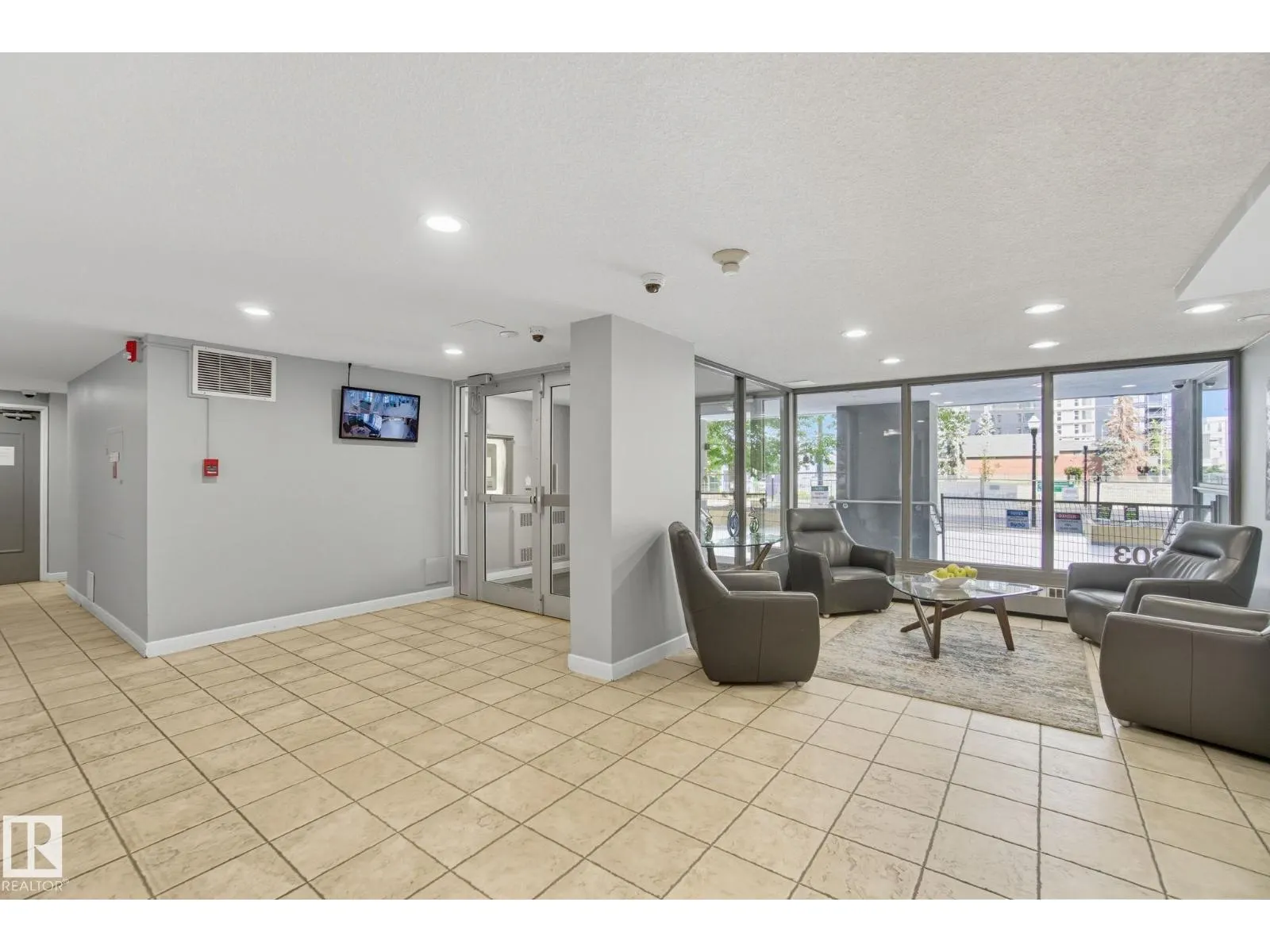 #1602 12303 Jasper AV NW NW