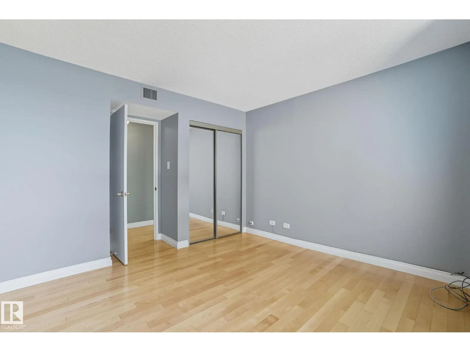 #1602 12303 Jasper AV NW NW