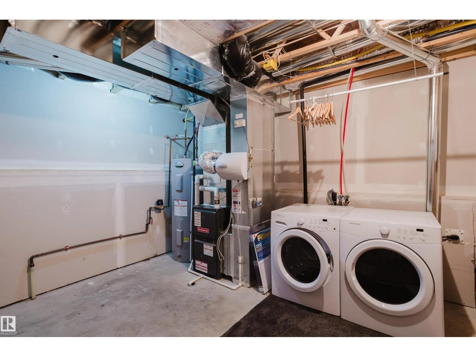 #47 7385 EDGEMONT WY NW NW