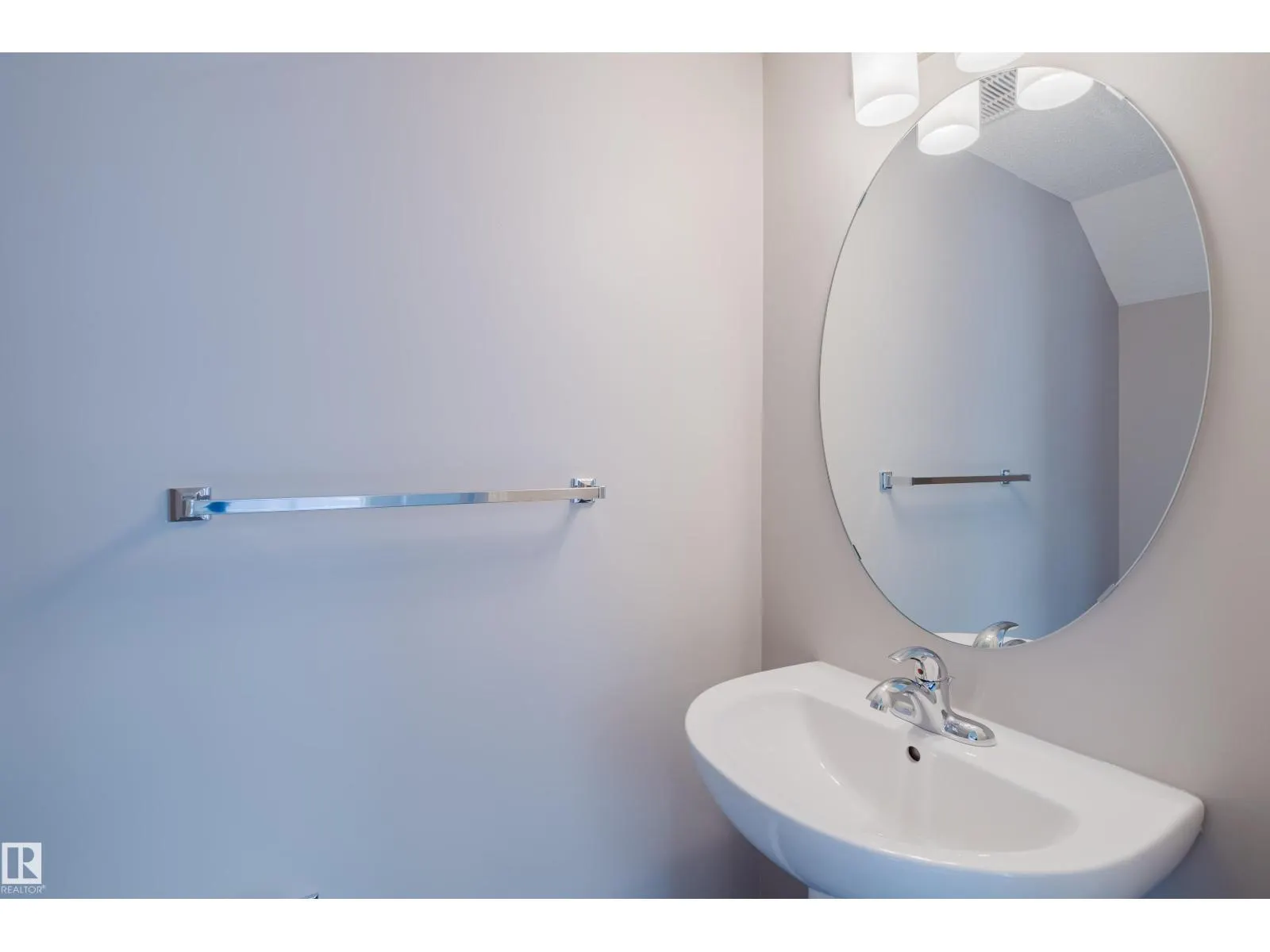 #47 7385 EDGEMONT WY NW NW