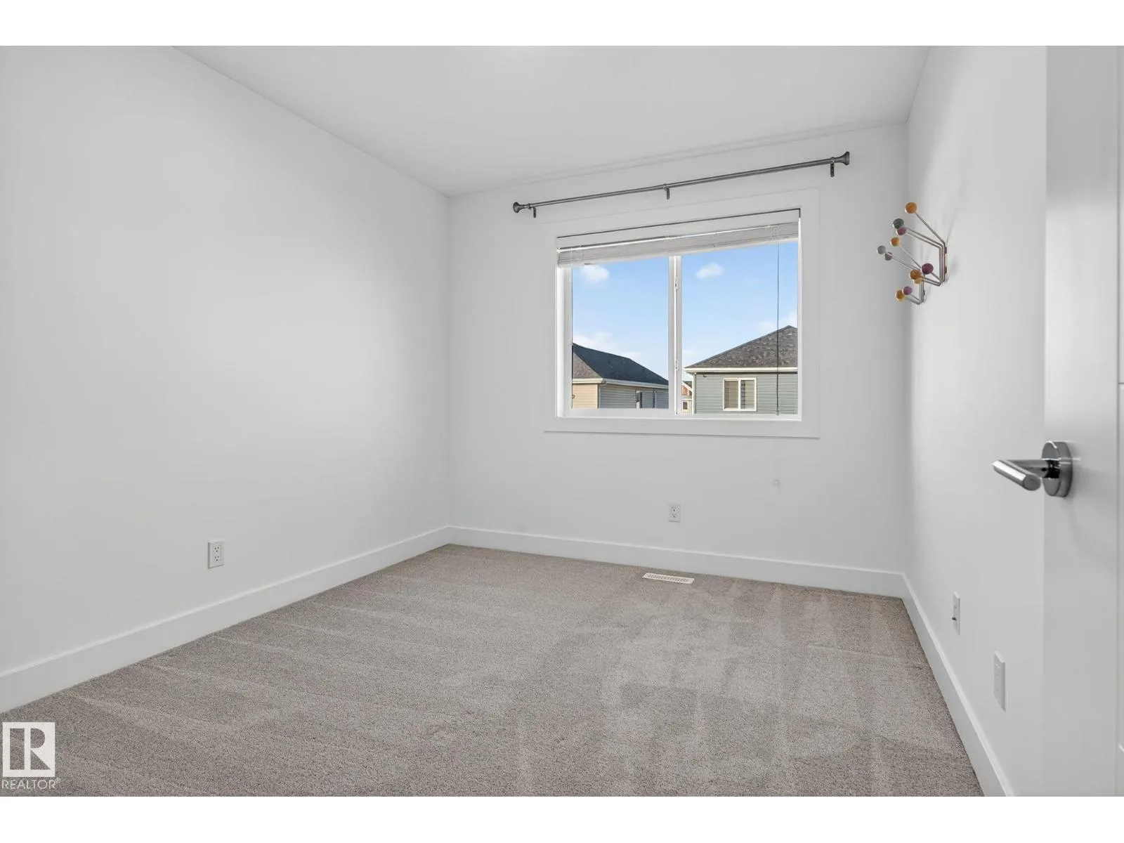 1096 SECORD PROMENADE NW