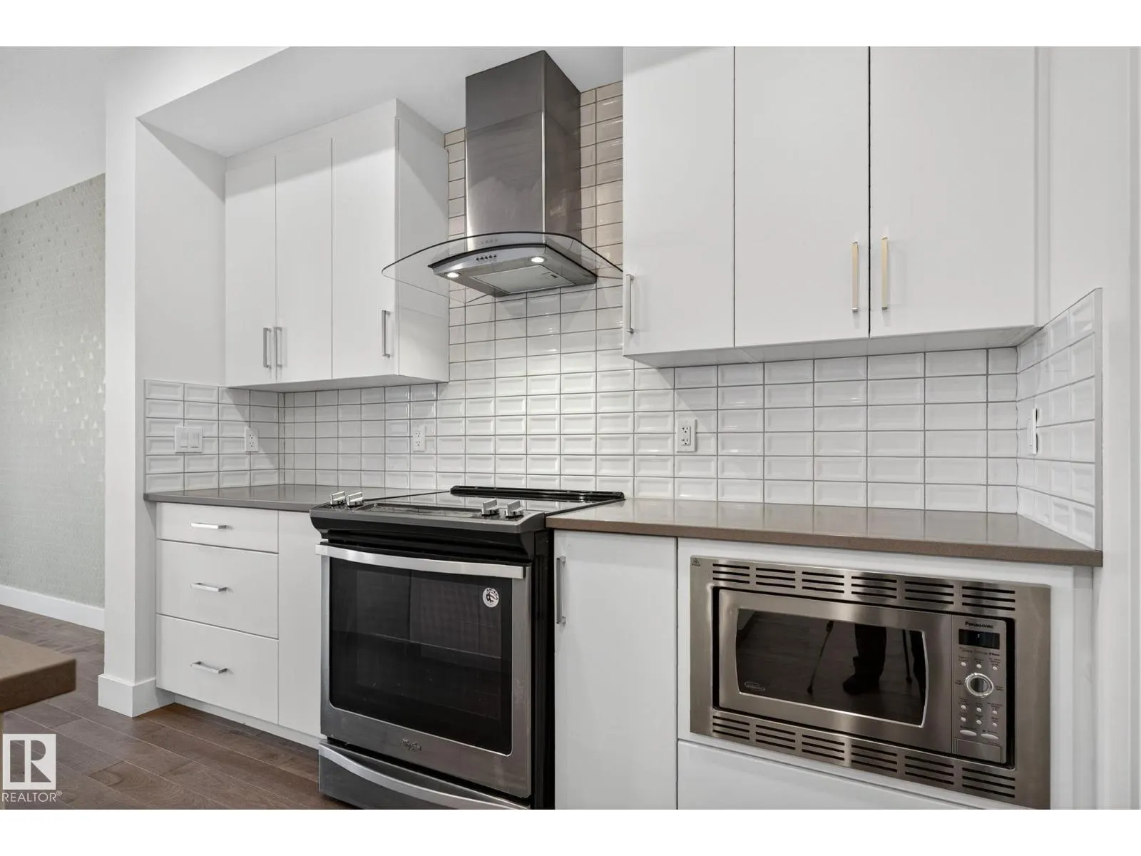 1096 SECORD PROMENADE NW