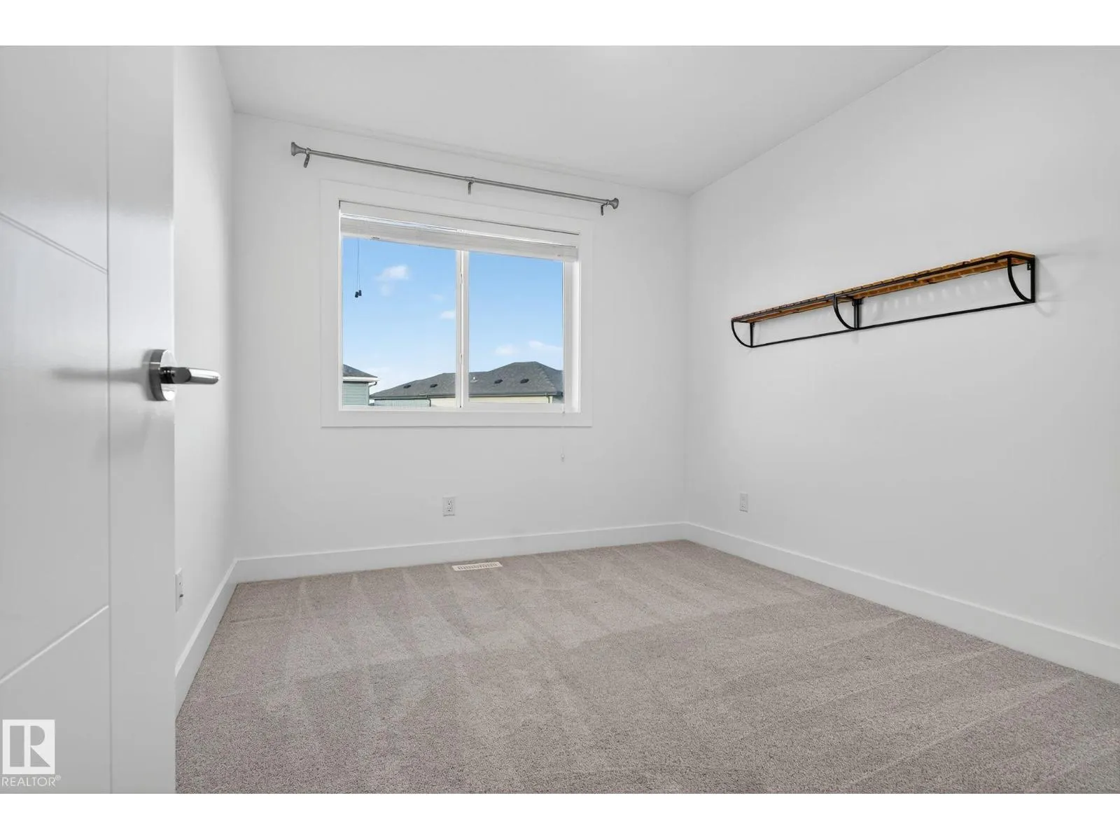 1096 SECORD PROMENADE NW