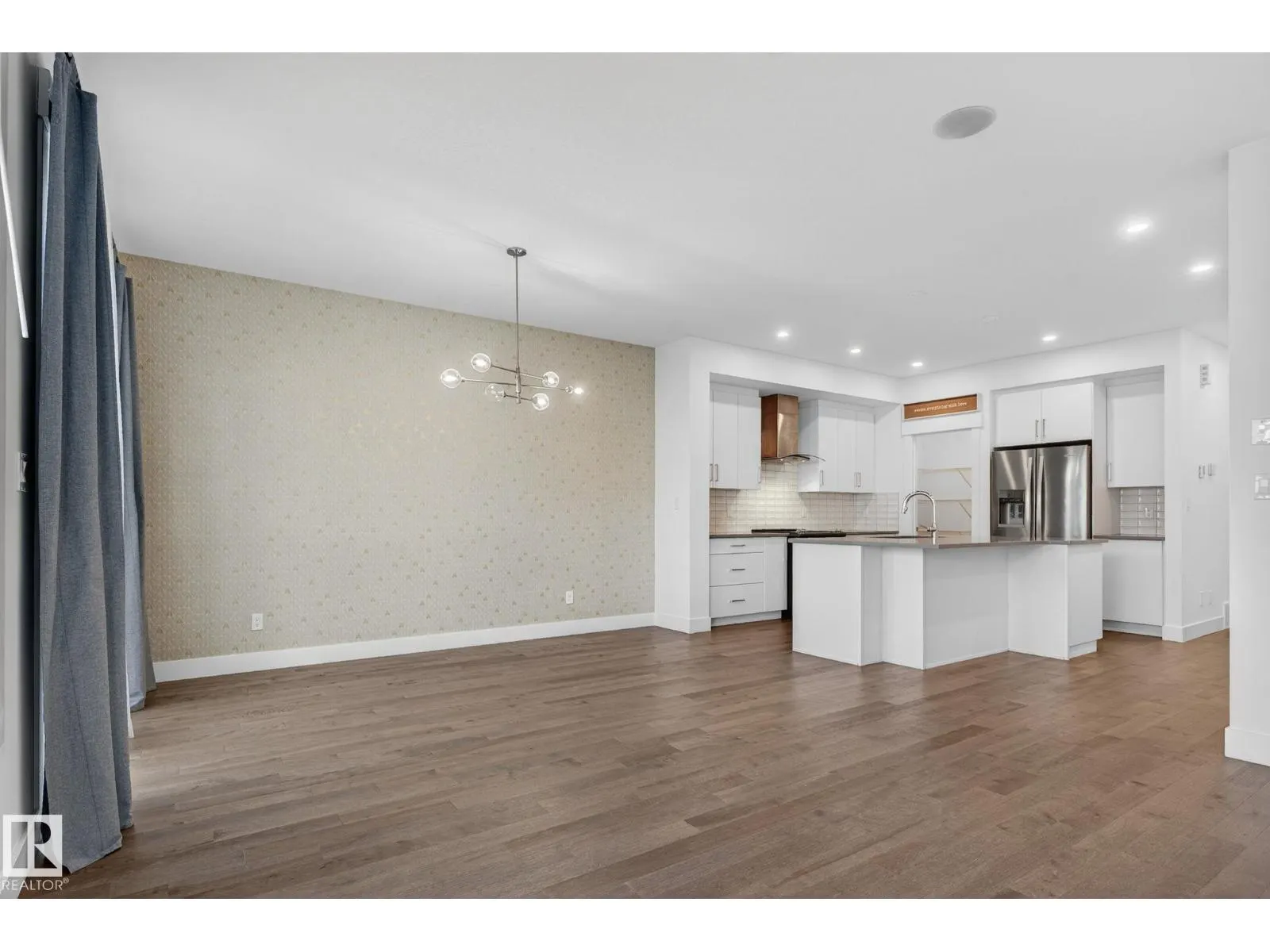 1096 SECORD PROMENADE NW