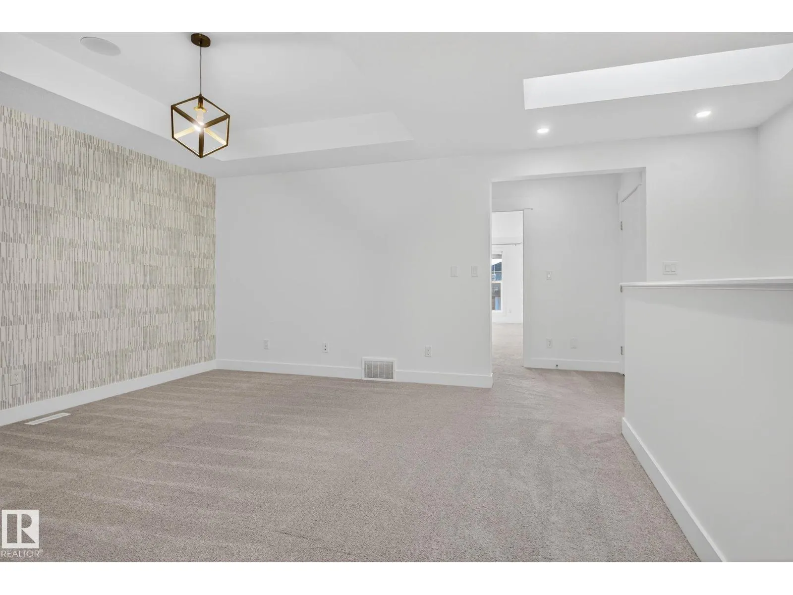 1096 SECORD PROMENADE NW