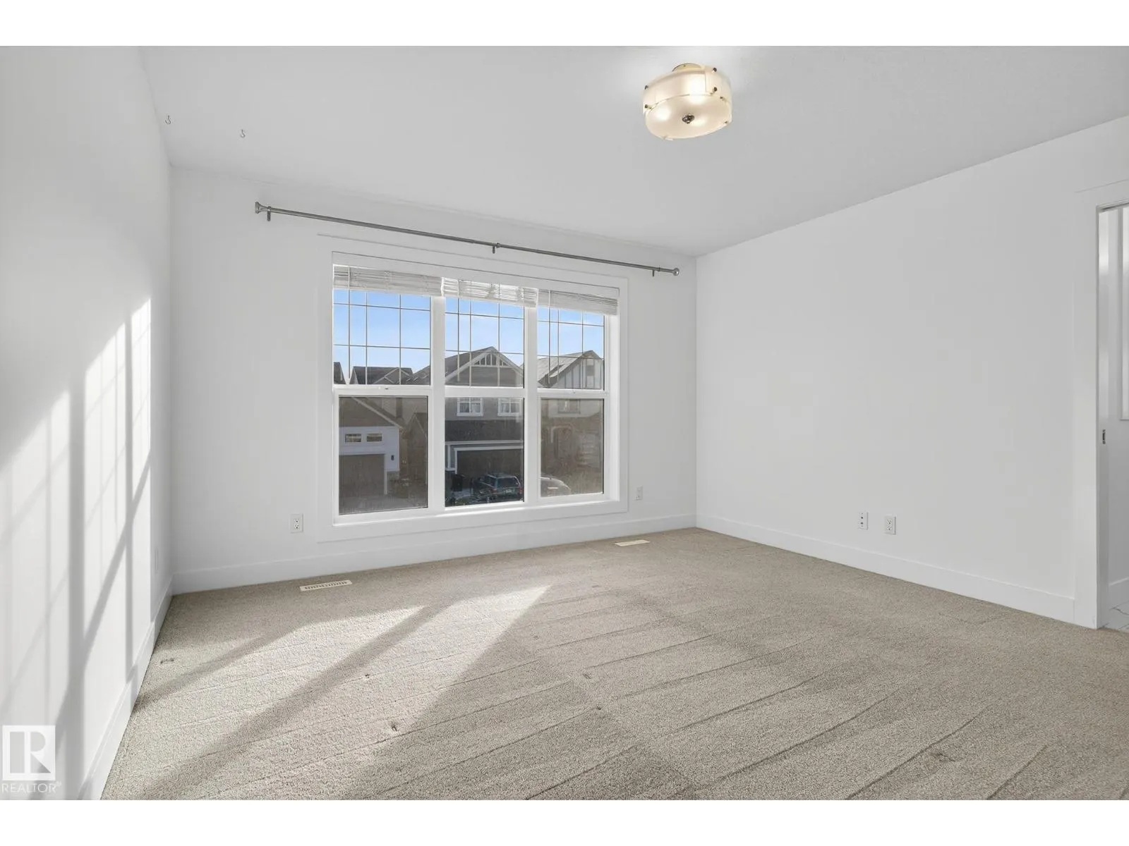 1096 SECORD PROMENADE NW