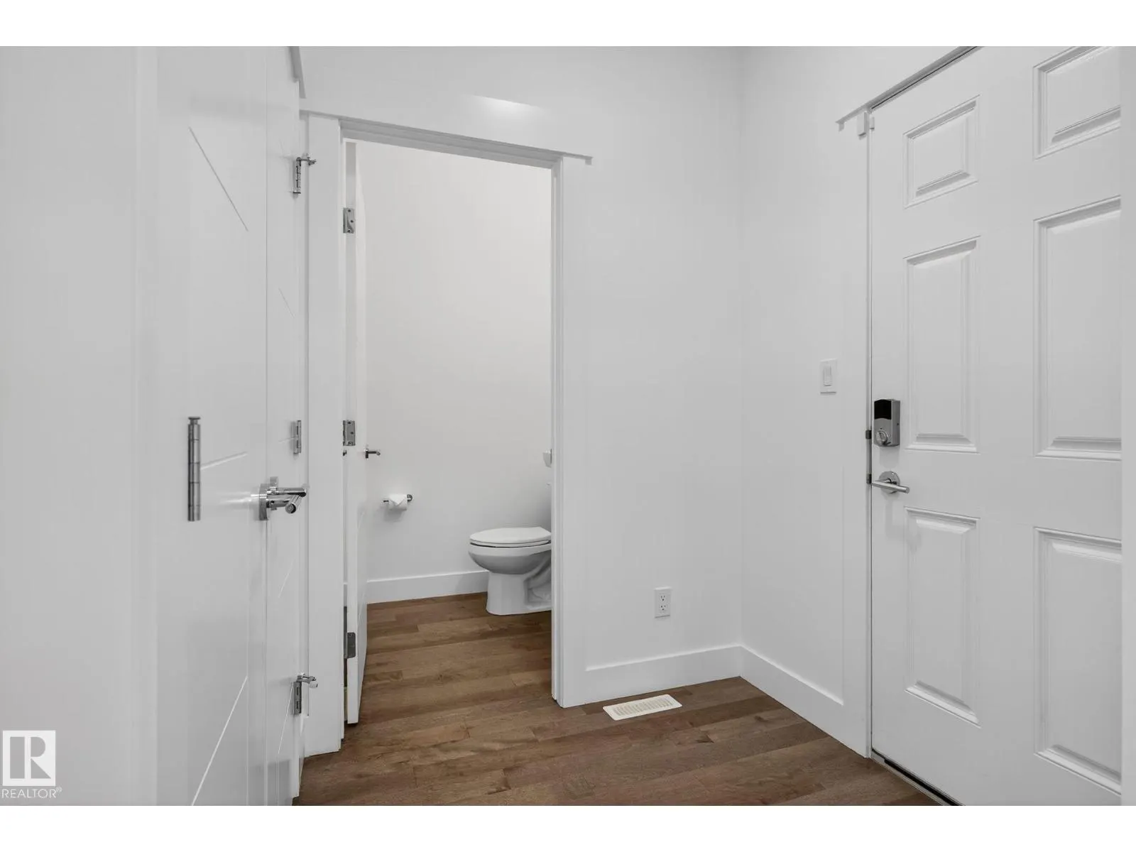 1096 SECORD PROMENADE NW