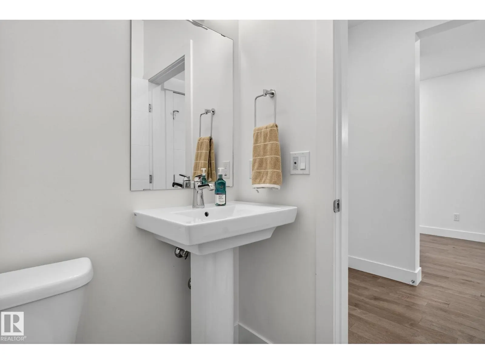 1096 SECORD PROMENADE NW