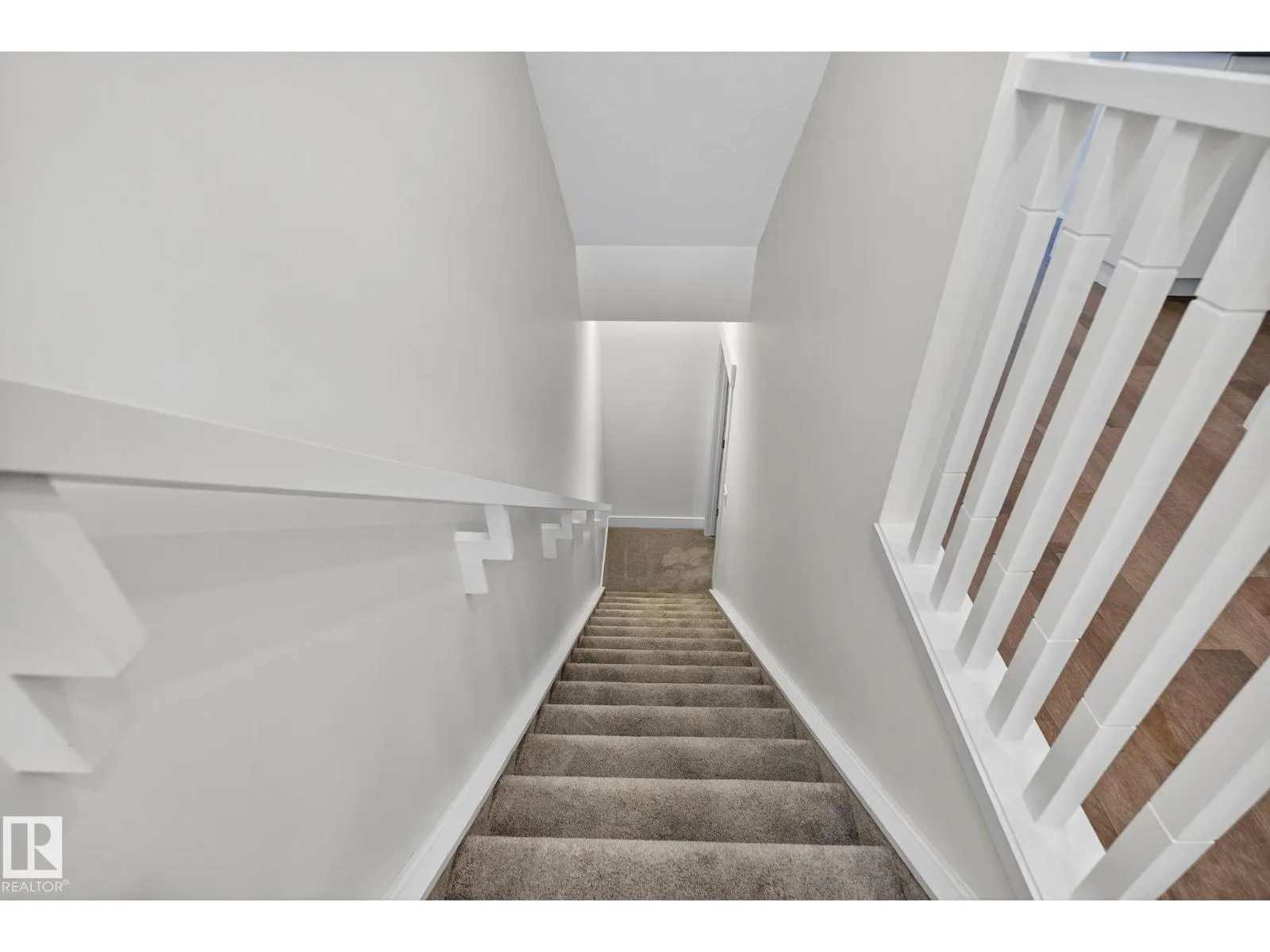 1096 SECORD PROMENADE NW