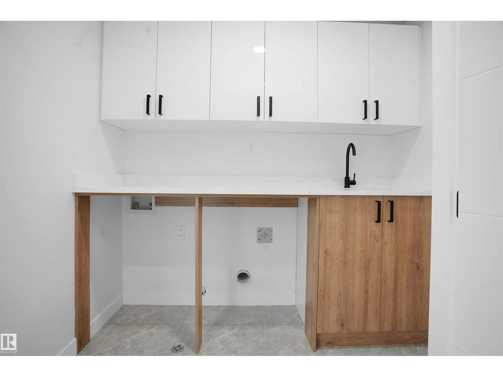 987 Elderberry Landing NW