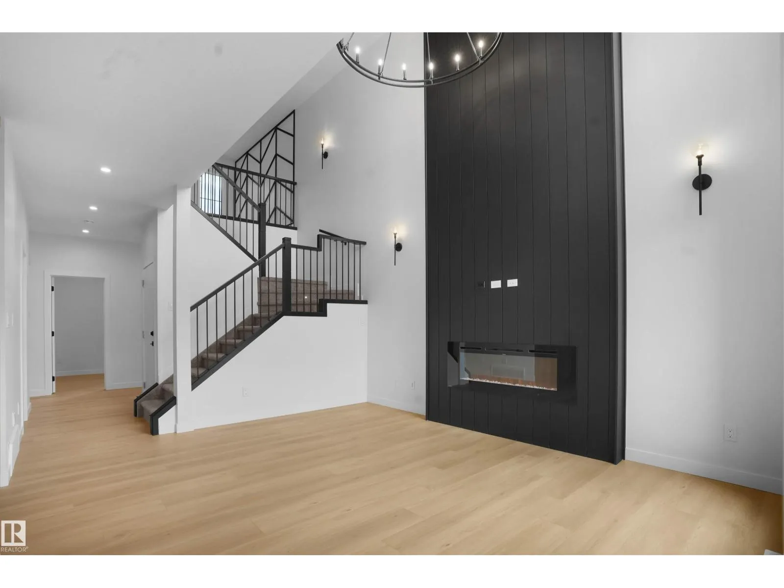 987 Elderberry Landing NW