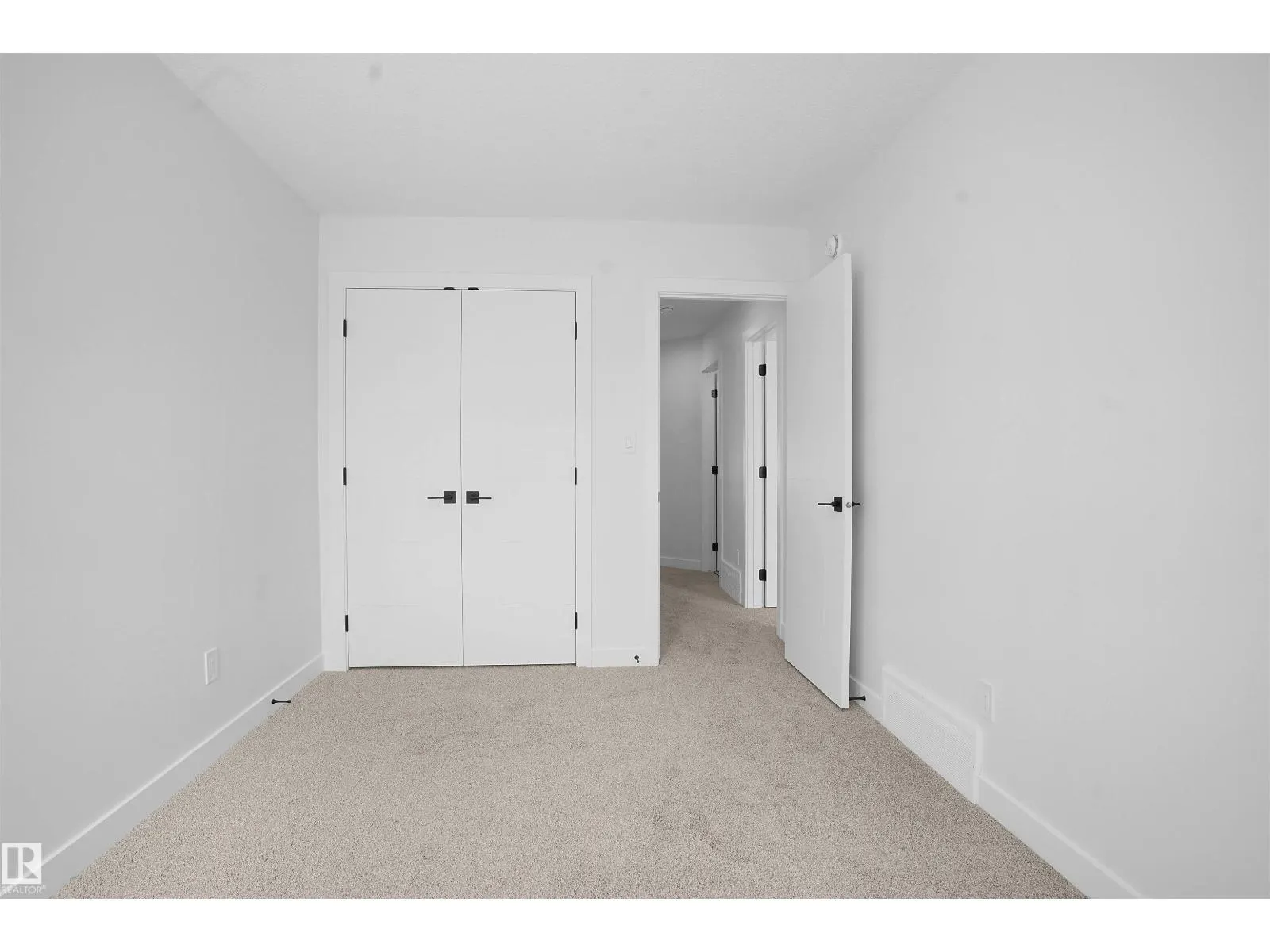 987 Elderberry Landing NW