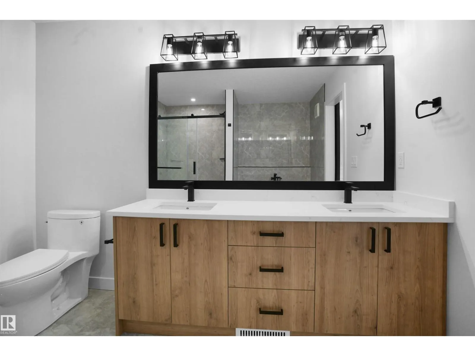 987 Elderberry Landing NW