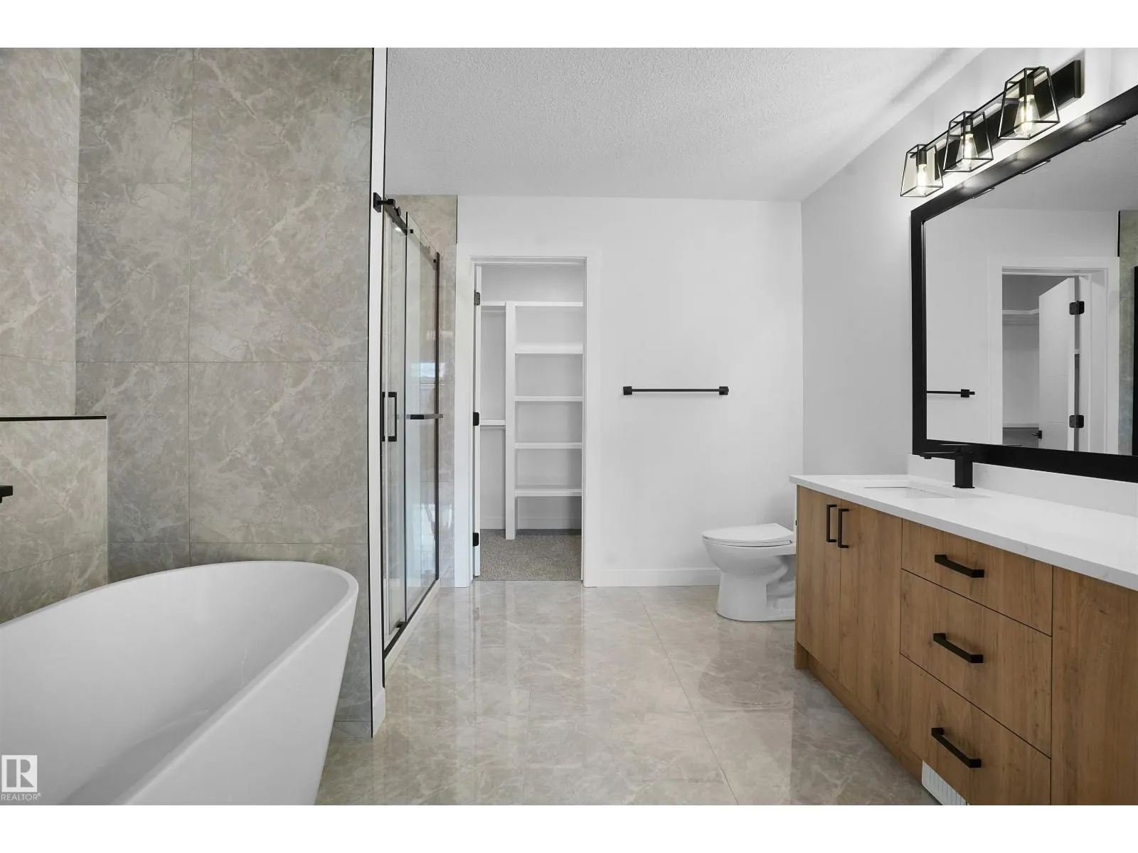 987 Elderberry Landing NW