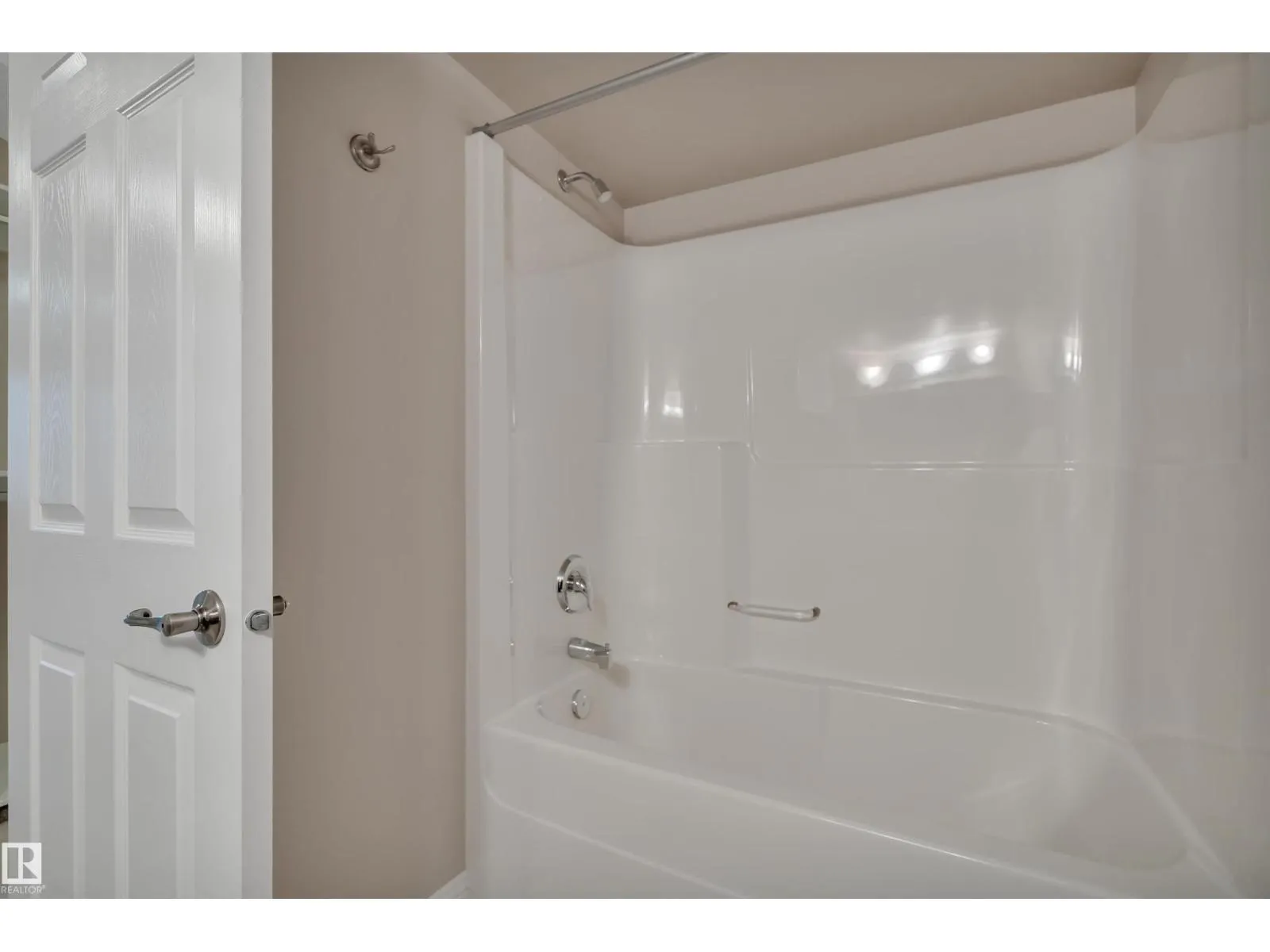 #121 13005 140 AV NW