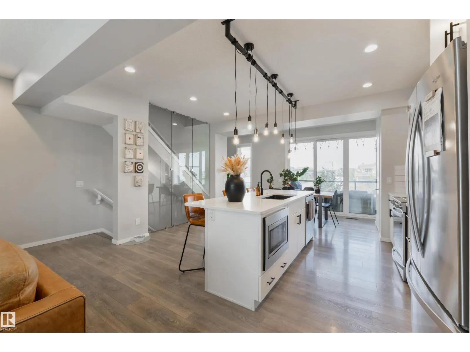 8273 CHAPPELLE WY SW