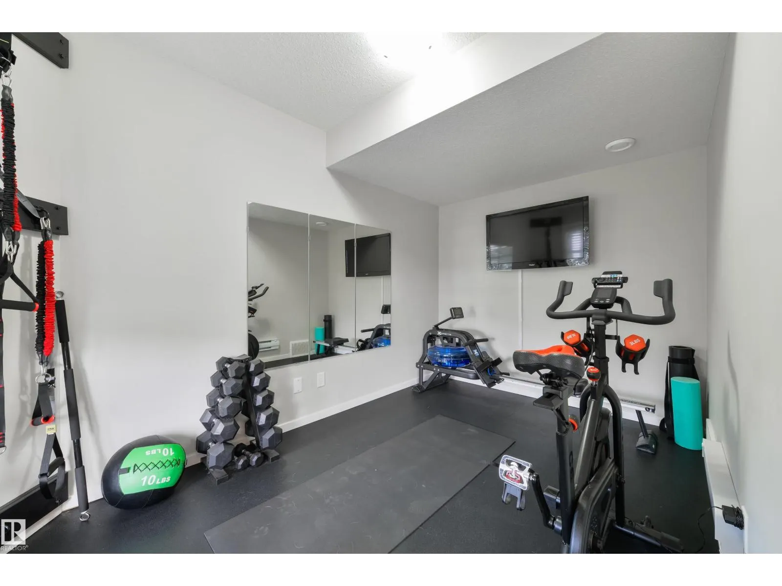 8273 CHAPPELLE WY SW