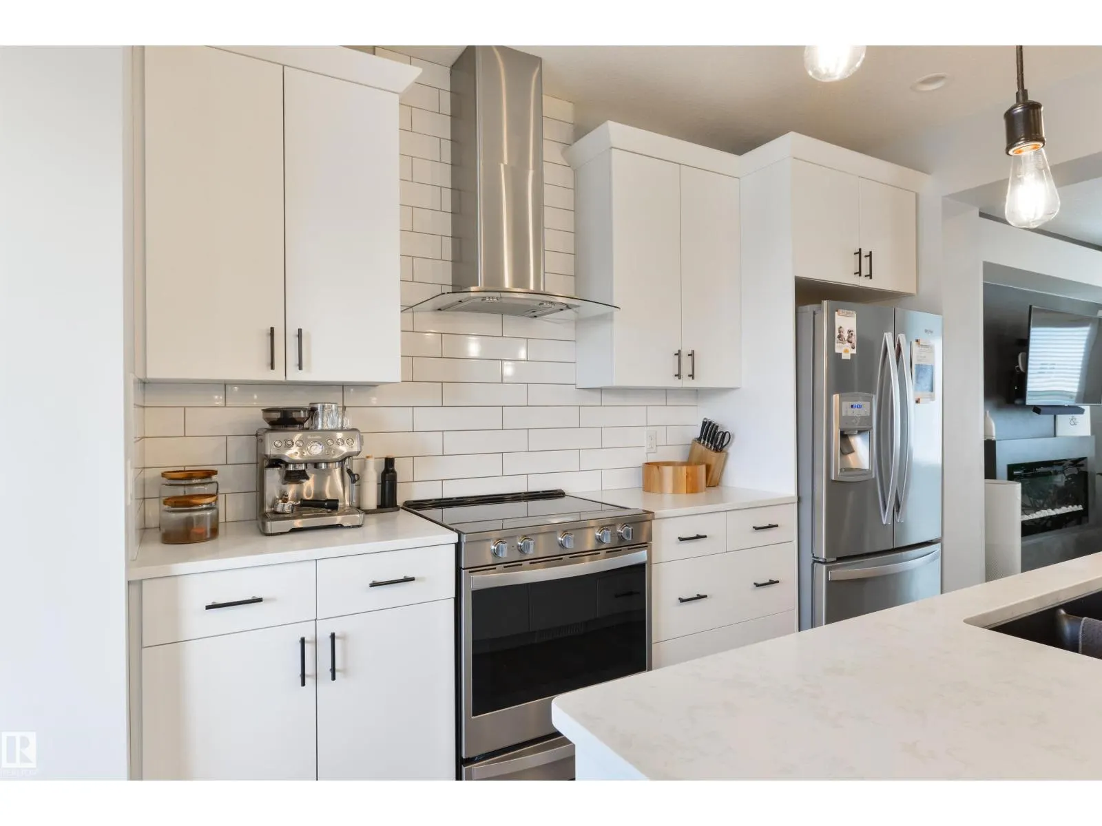 8273 CHAPPELLE WY SW