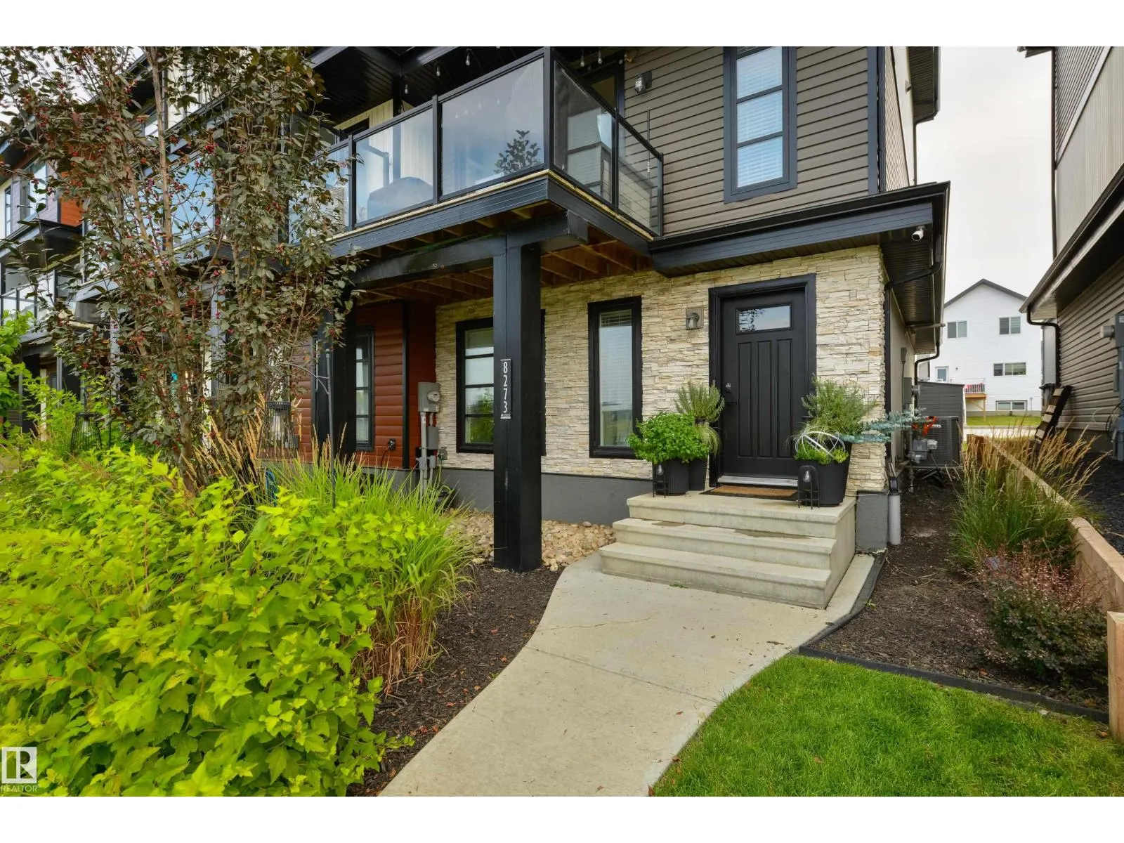 8273 CHAPPELLE WY SW