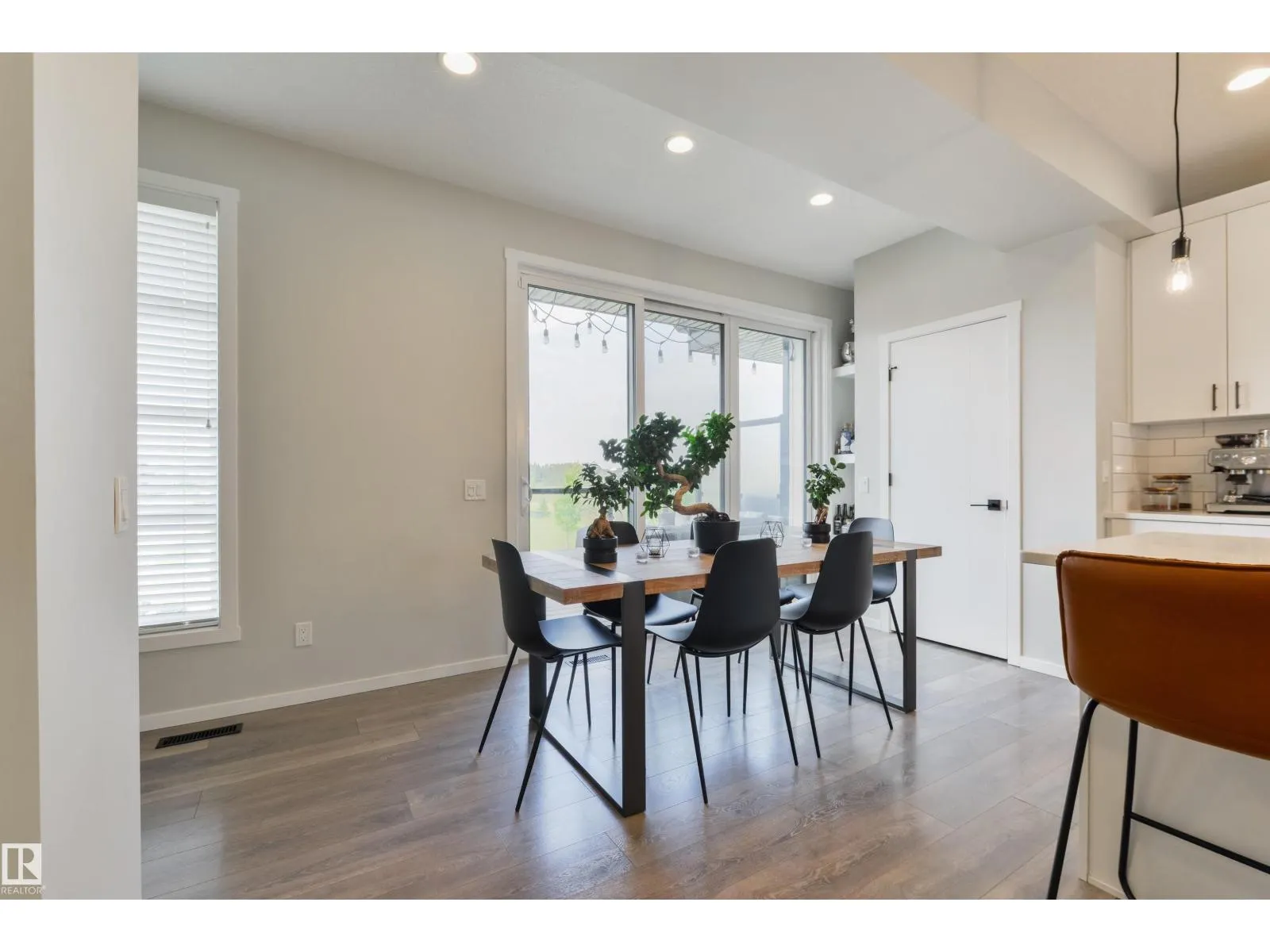 8273 CHAPPELLE WY SW