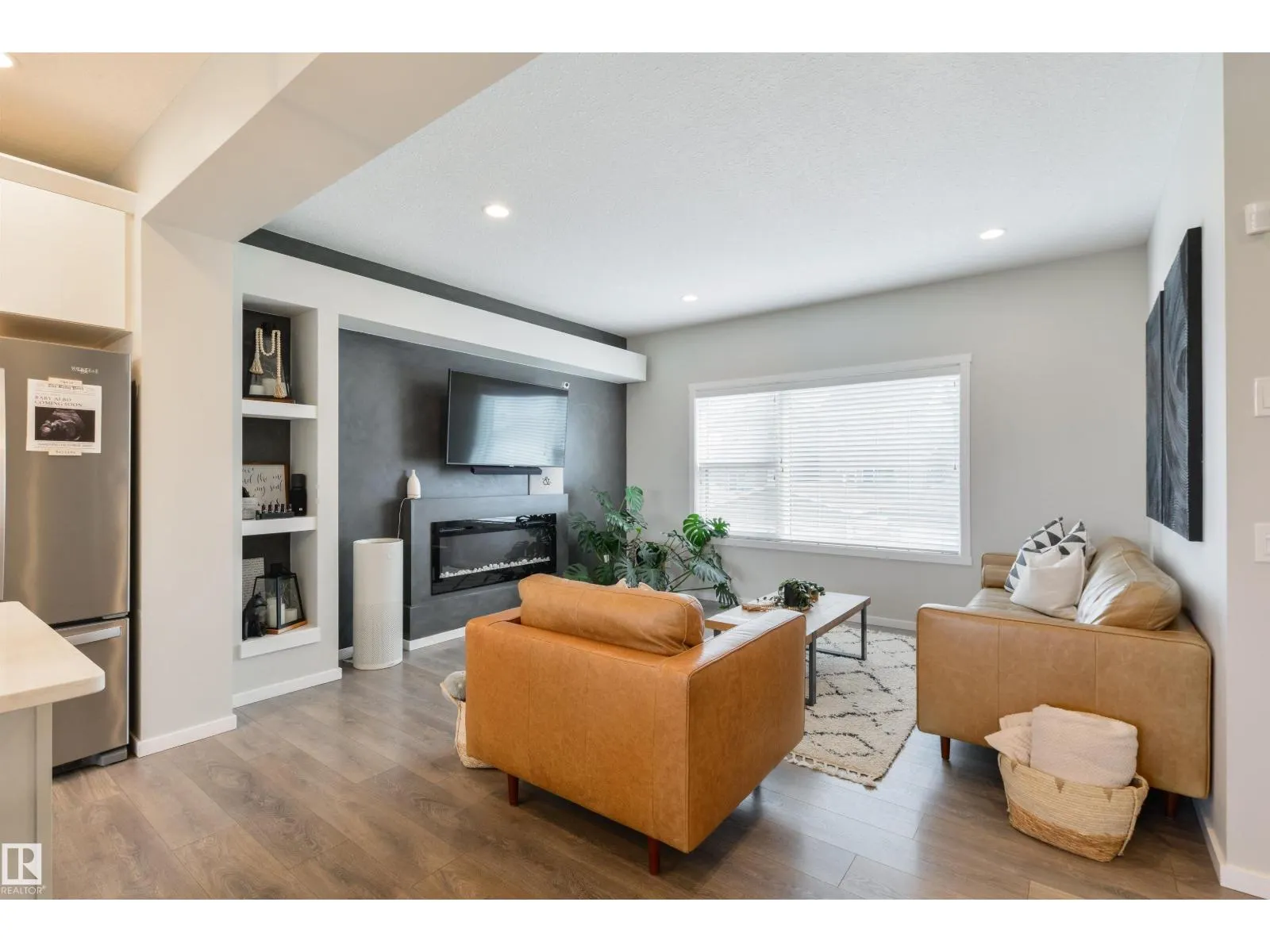 8273 CHAPPELLE WY SW