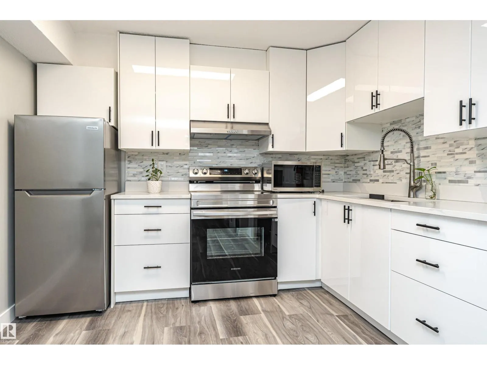 9612 COLAK LINK LI SW