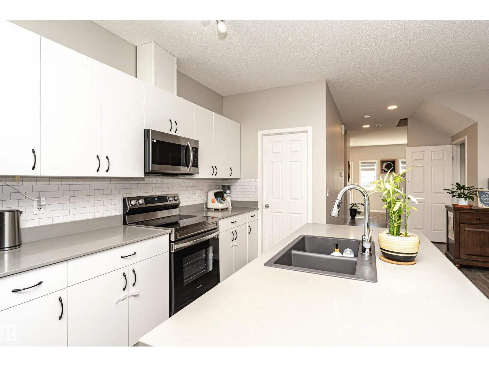 9612 COLAK LINK LI SW