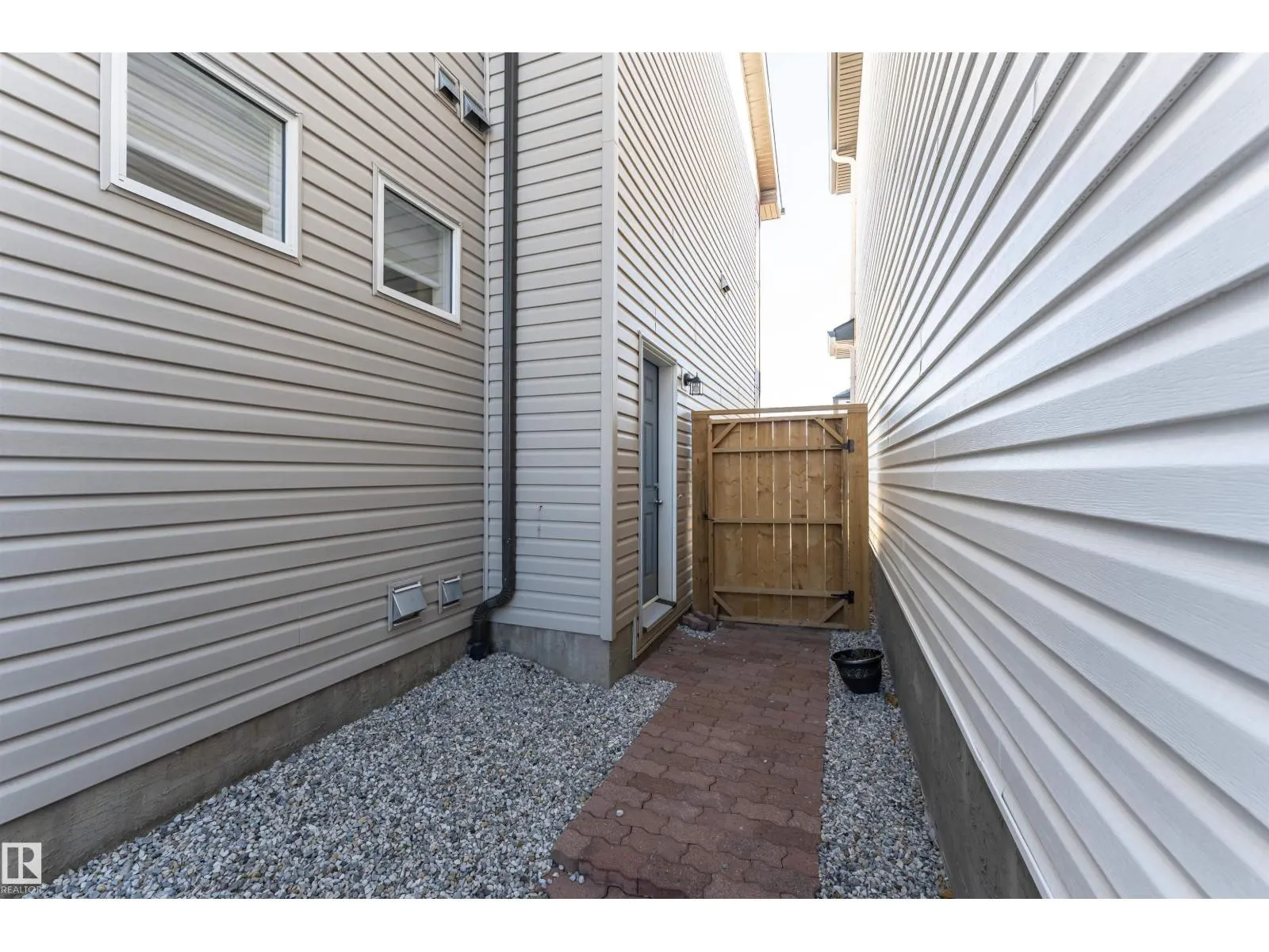 9612 COLAK LINK LI SW