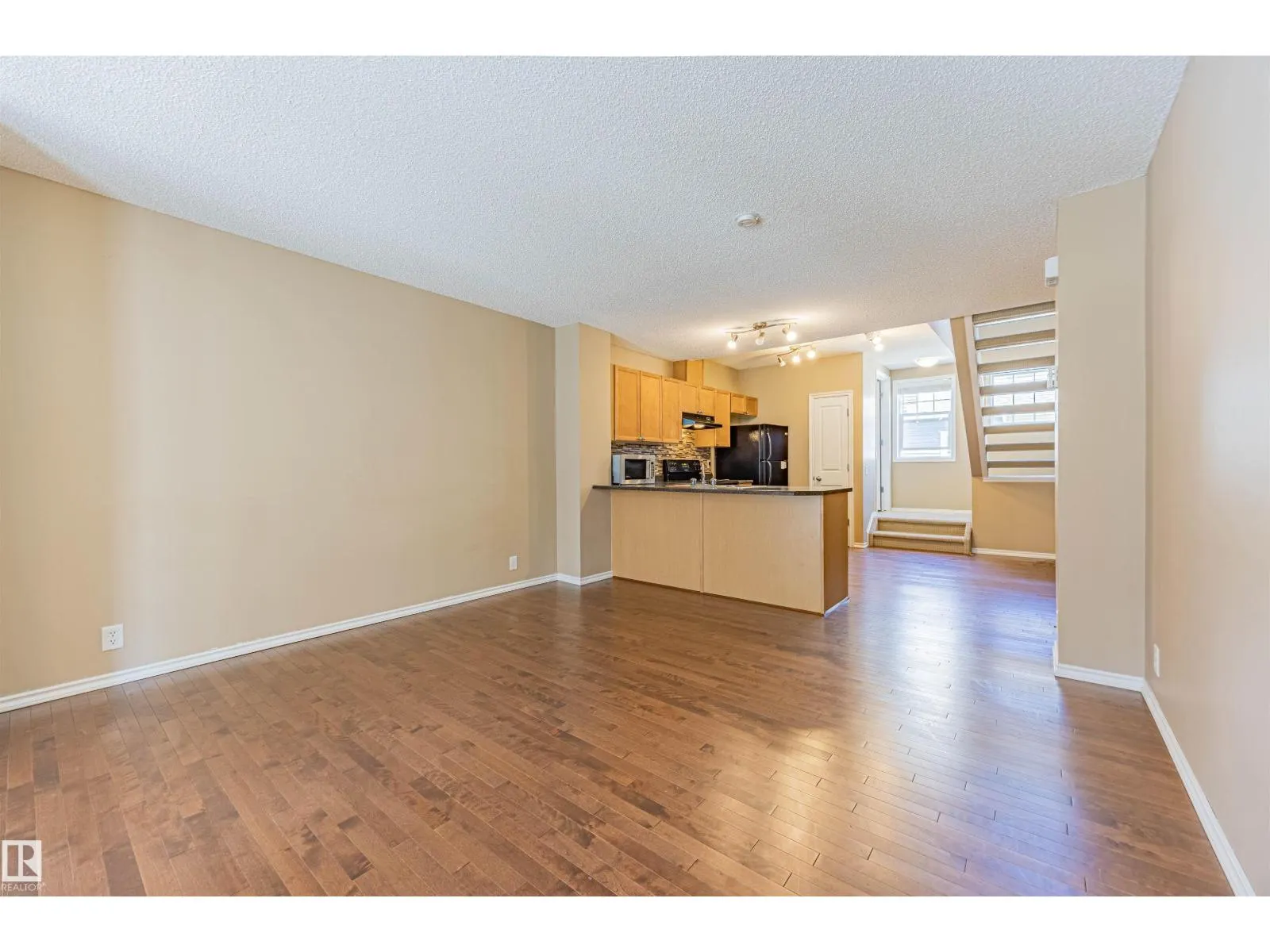 #150 5604 199 ST NW