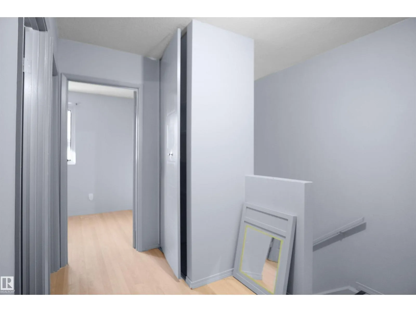 887 ABBOTTSFIELD RD NW