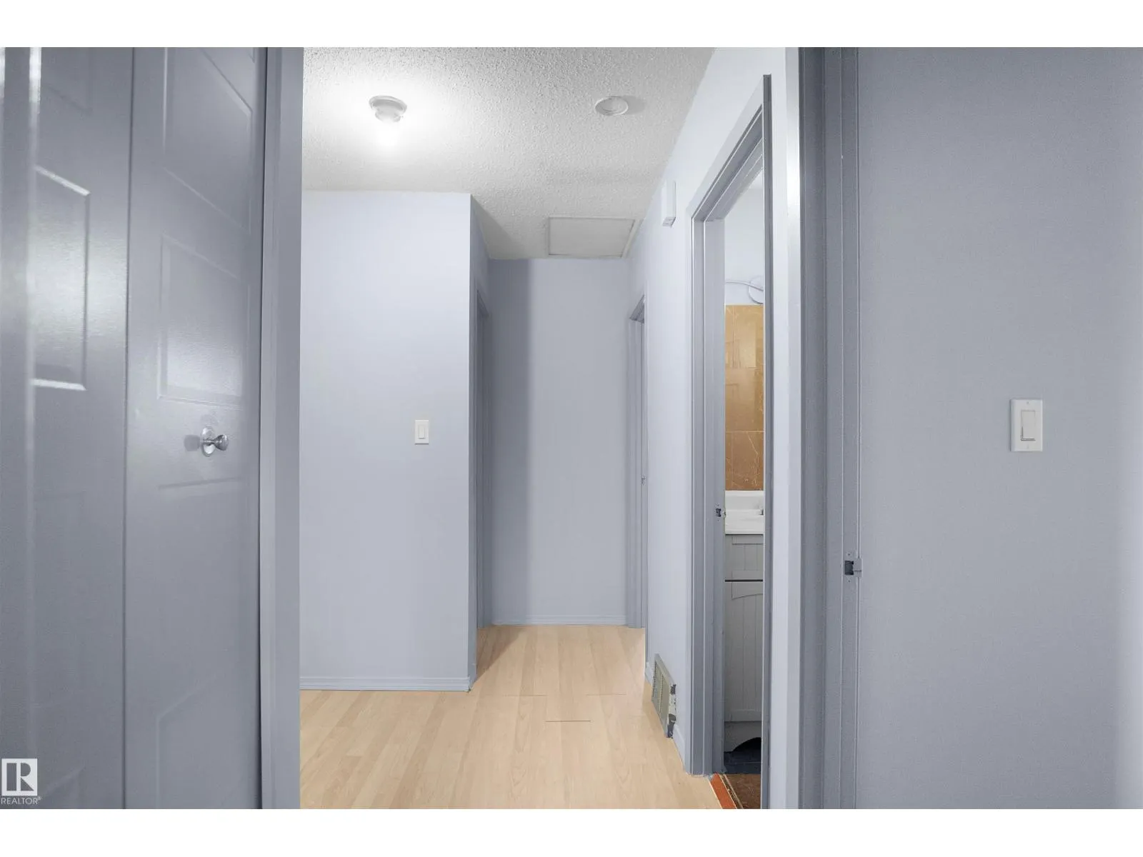 887 ABBOTTSFIELD RD NW