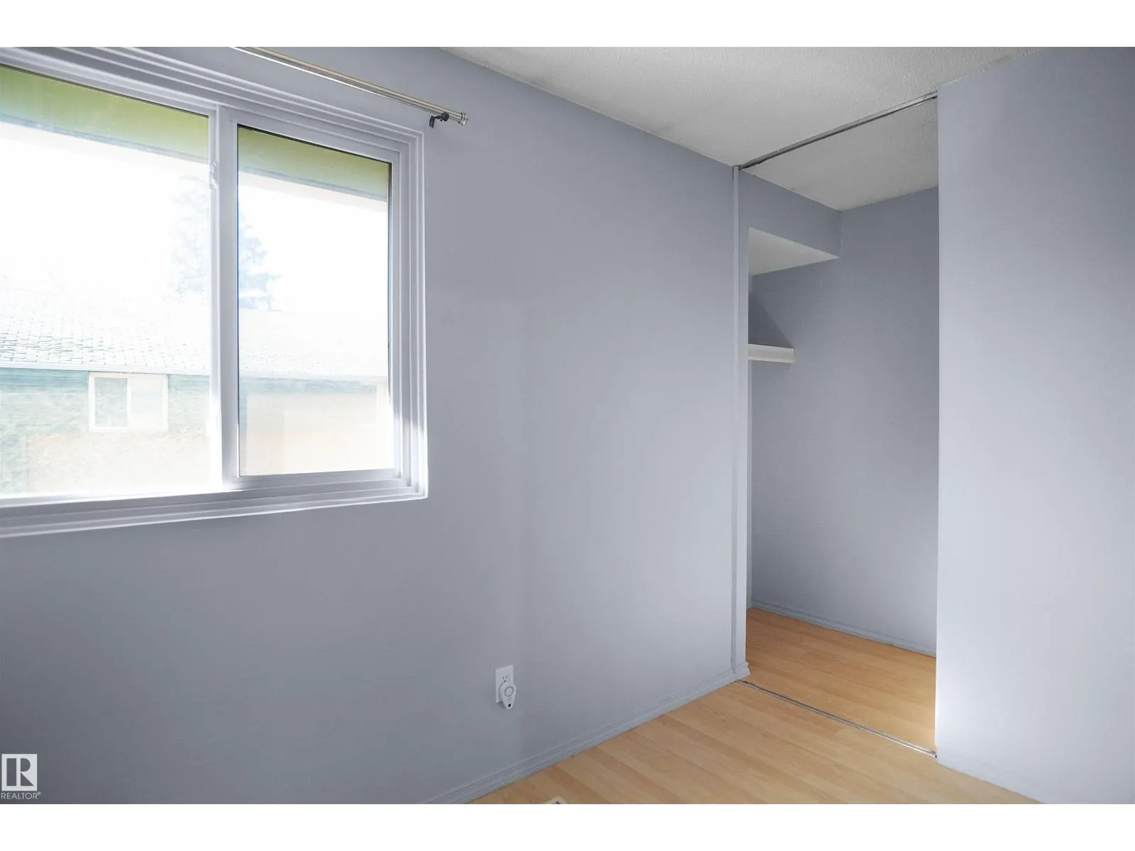 887 ABBOTTSFIELD RD NW