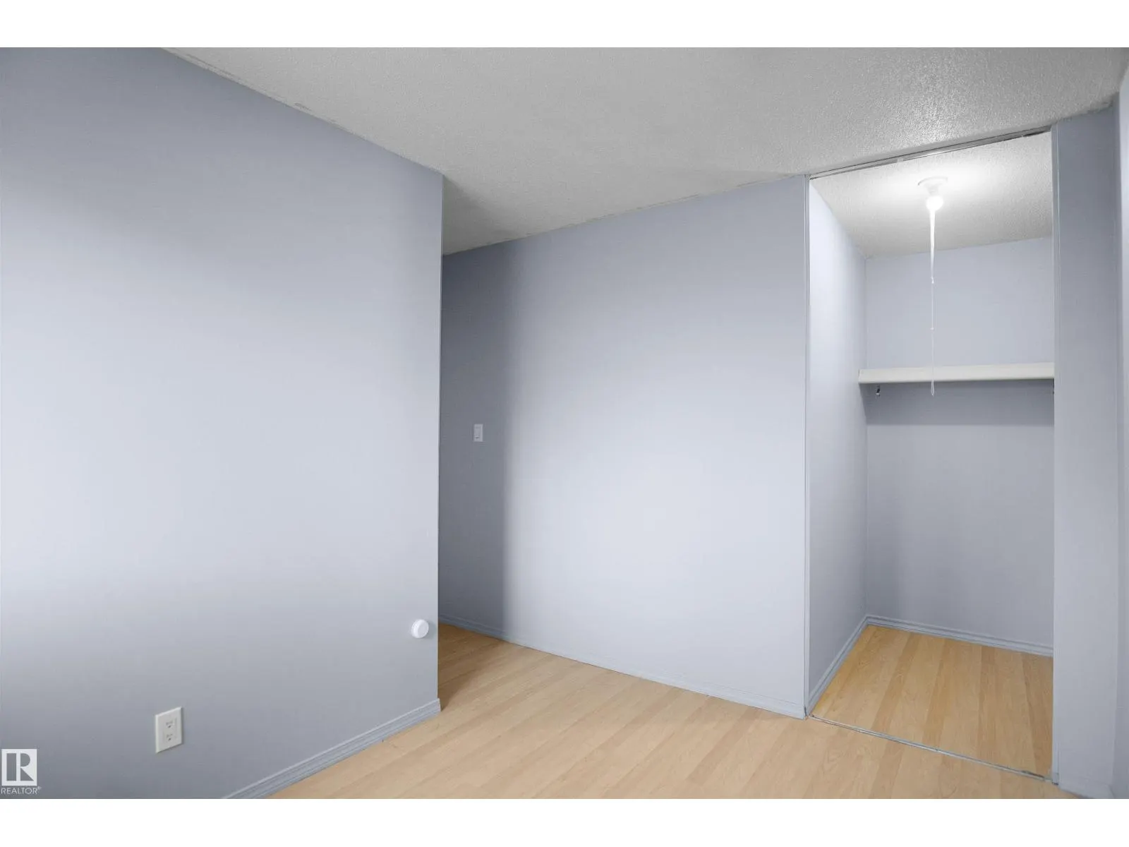 887 ABBOTTSFIELD RD NW