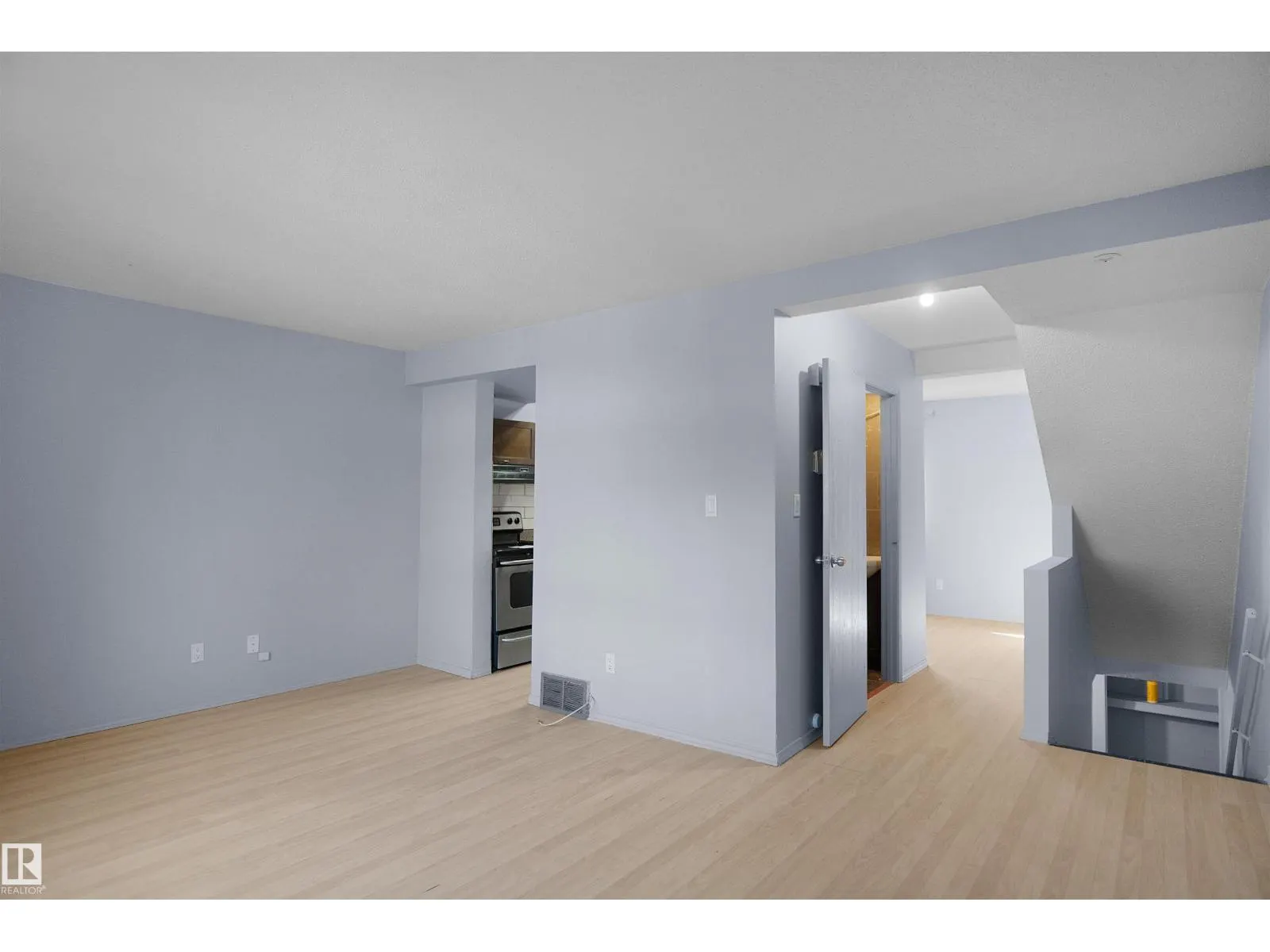 887 ABBOTTSFIELD RD NW