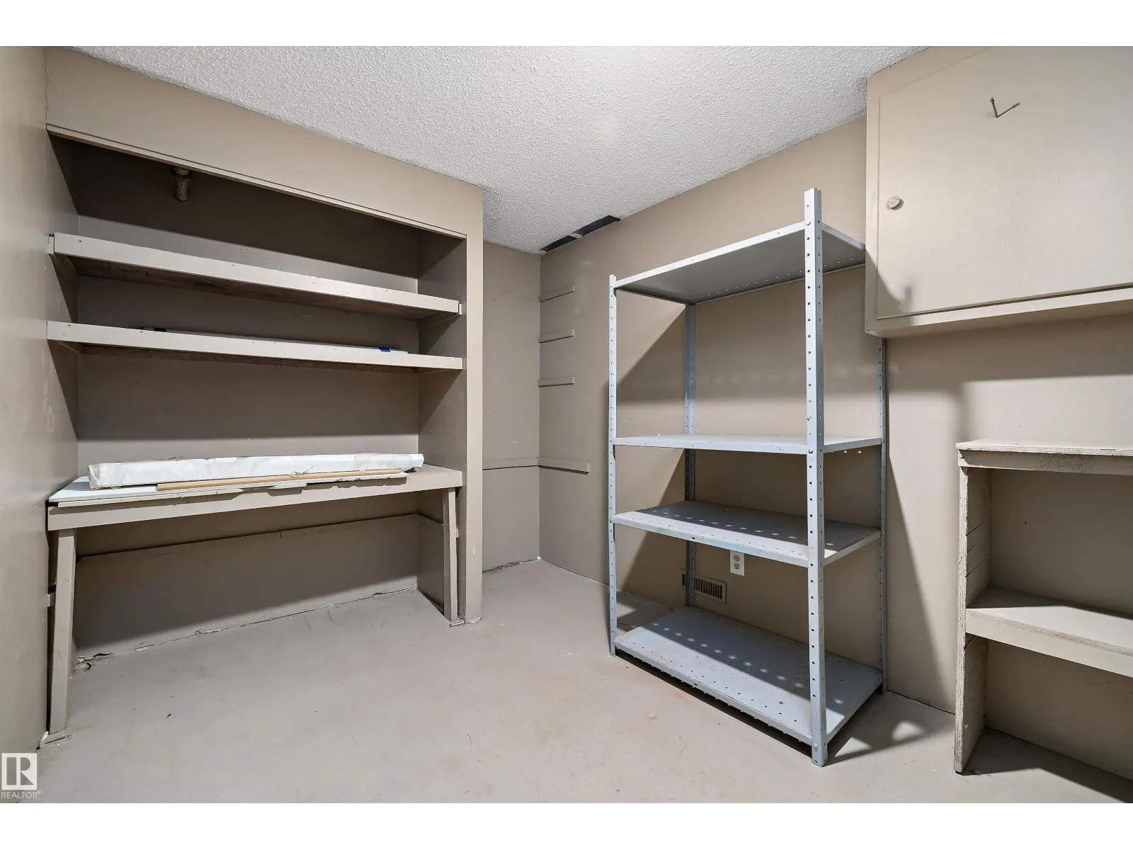 163 ABBOTTSFIELD RD NW NW