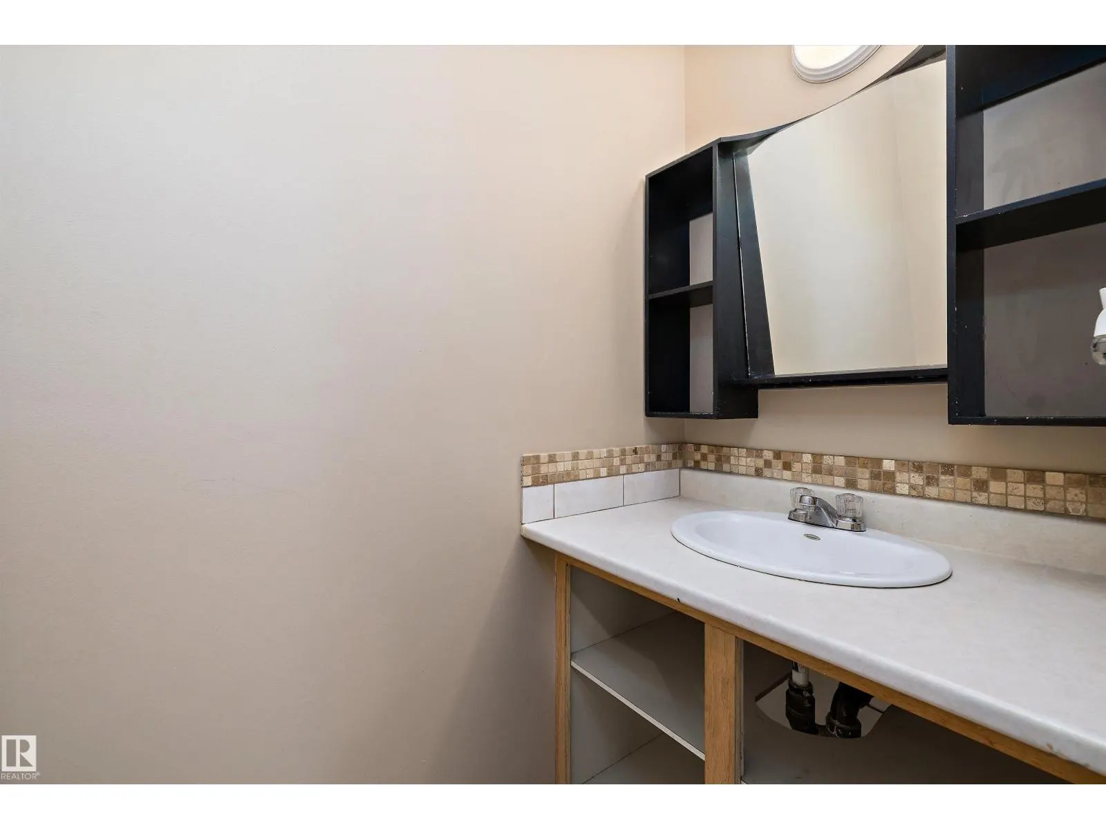 163 ABBOTTSFIELD RD NW NW