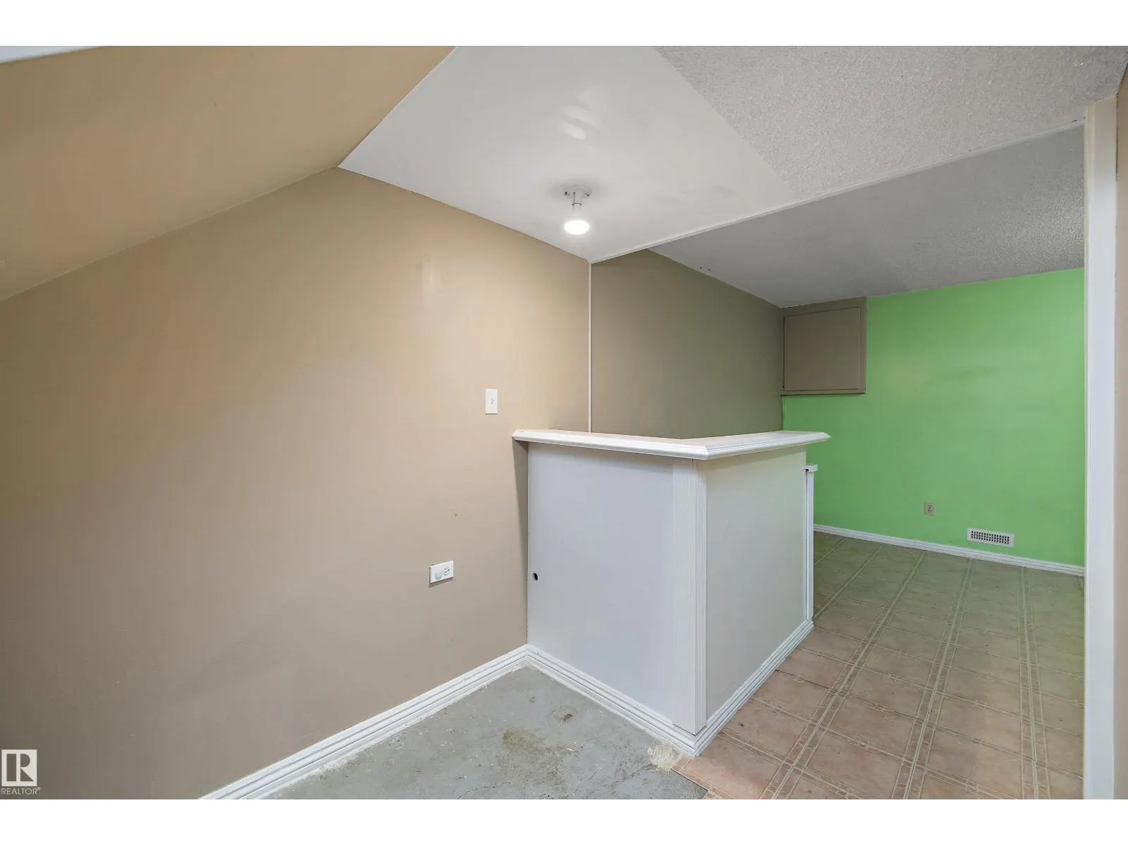 163 ABBOTTSFIELD RD NW NW