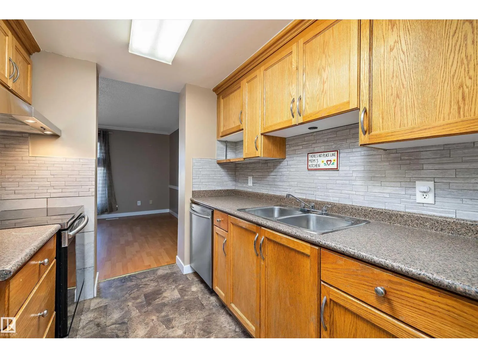 163 ABBOTTSFIELD RD NW NW