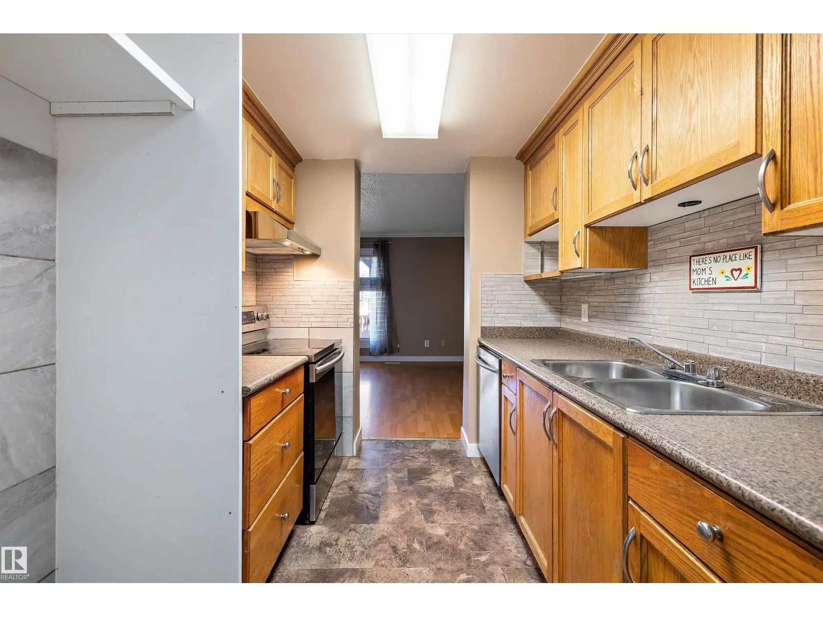 163 ABBOTTSFIELD RD NW NW