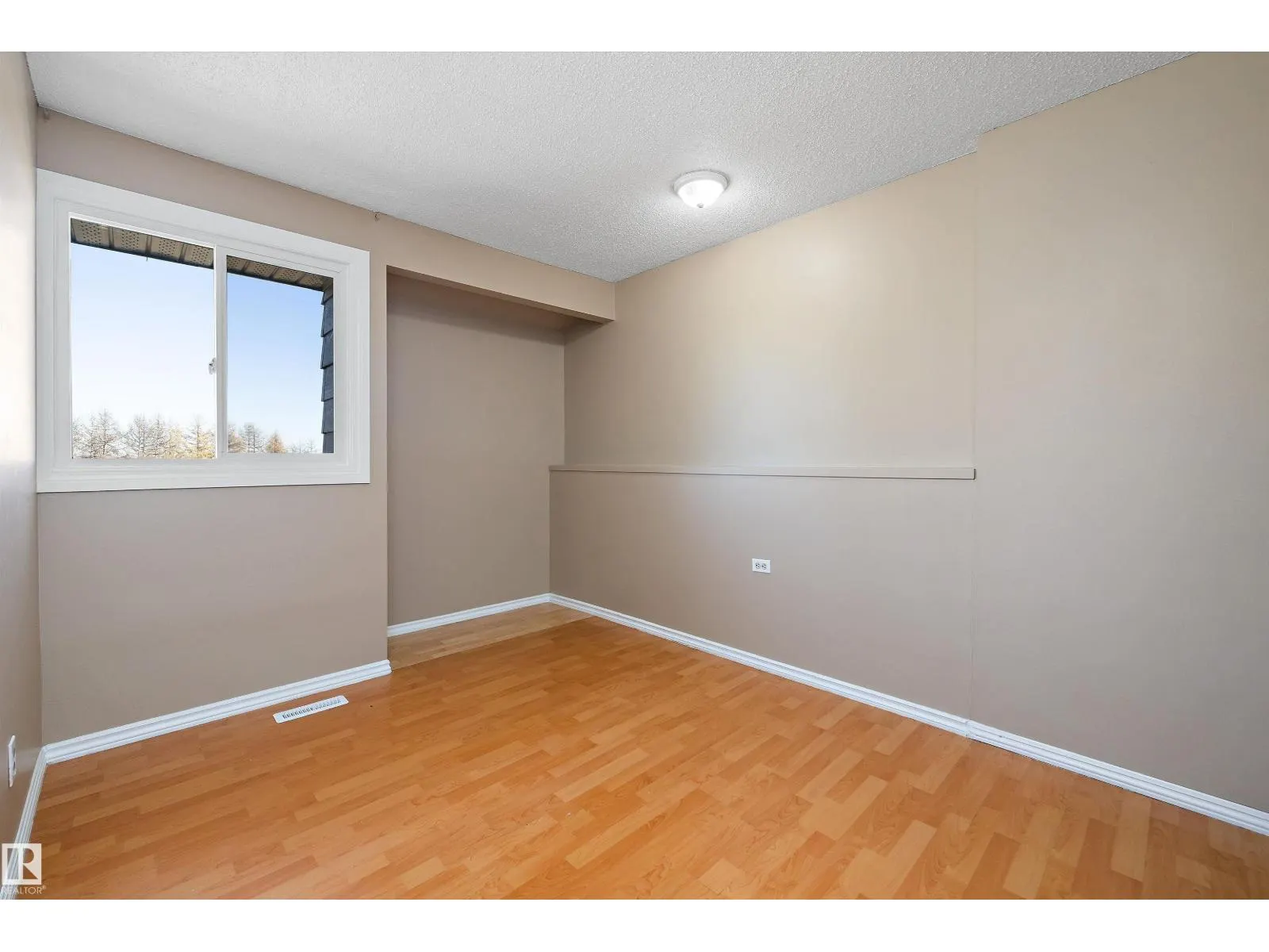 163 ABBOTTSFIELD RD NW NW