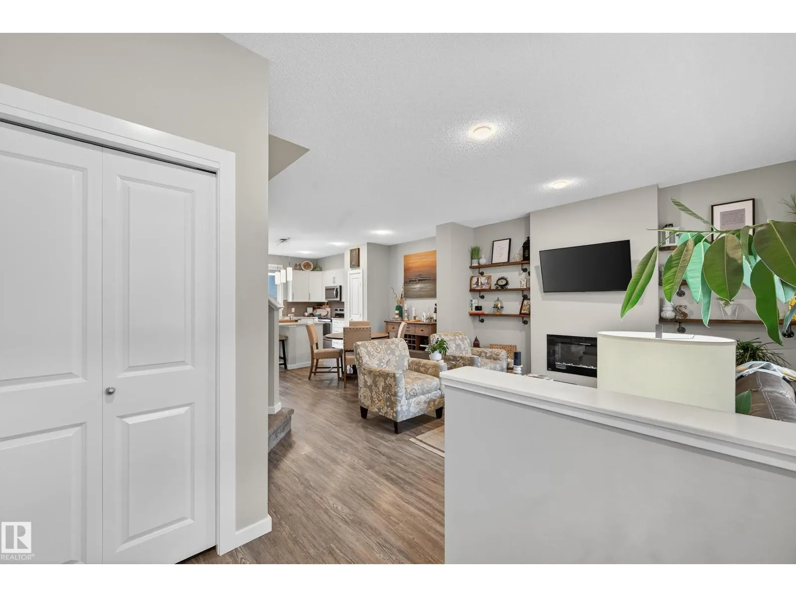 1184 ROSENTHAL BV NW