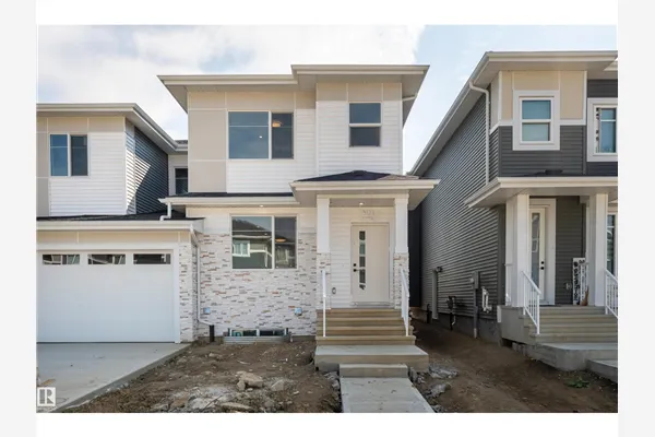 3127 Magpie WY NW