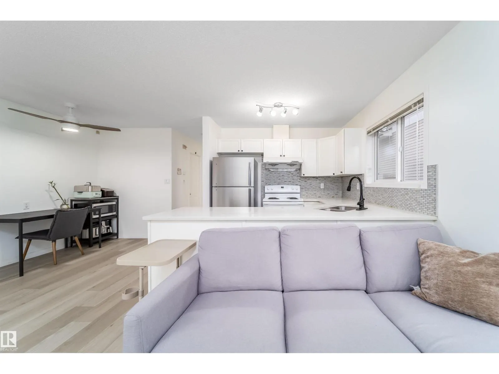 #30 130 Hyndman CR NW NW