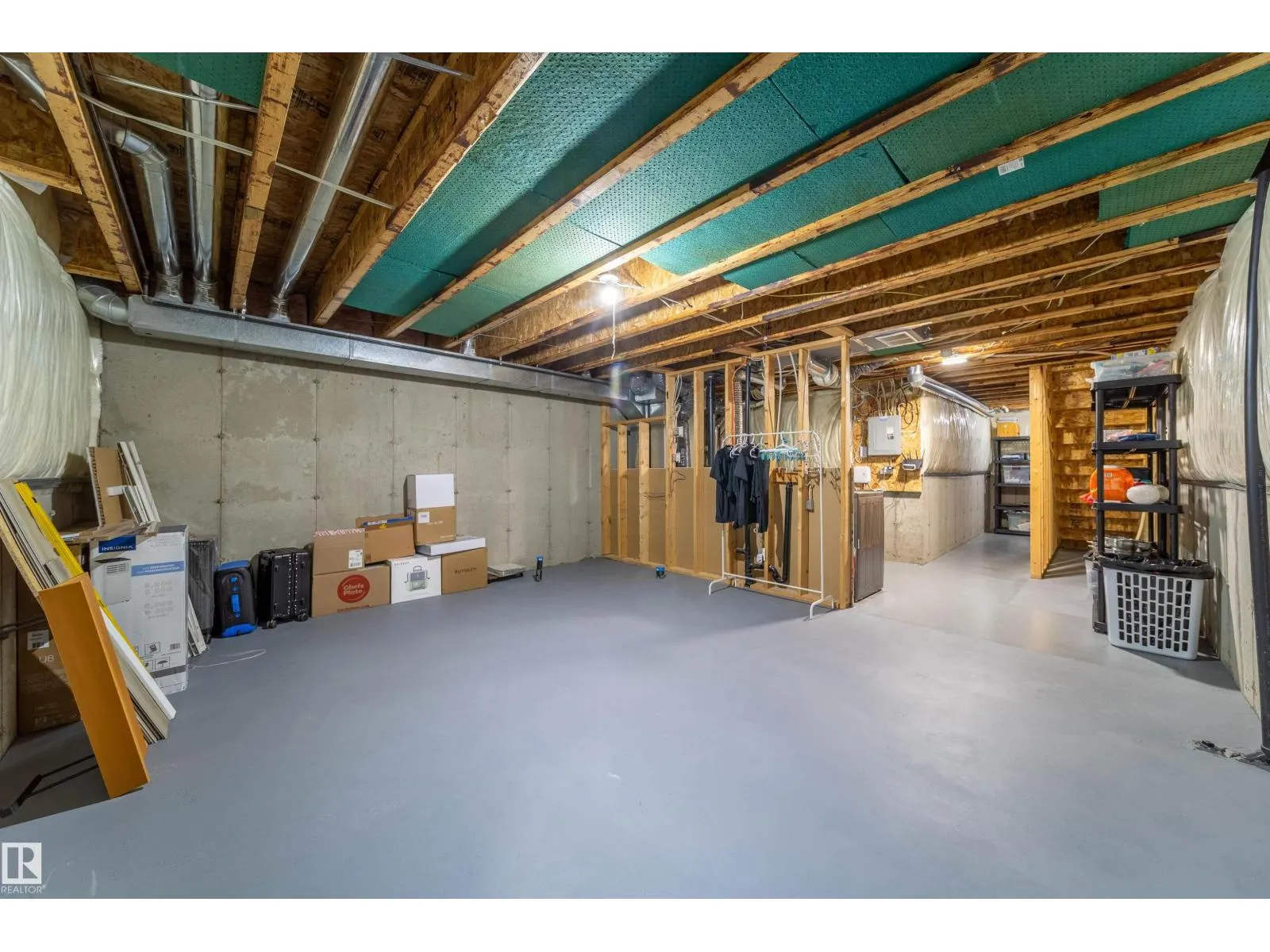 #30 130 Hyndman CR NW NW