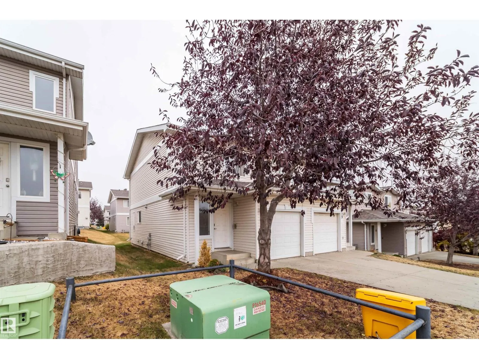 #30 130 Hyndman CR NW NW