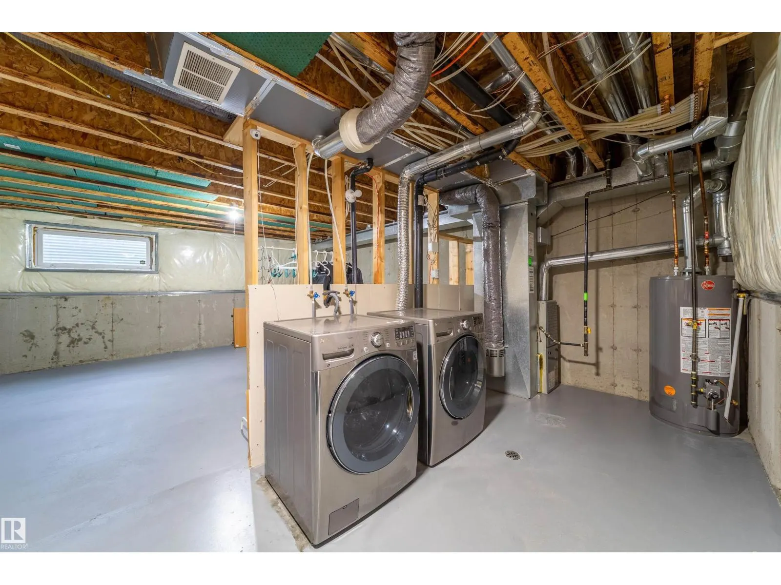 #30 130 Hyndman CR NW NW